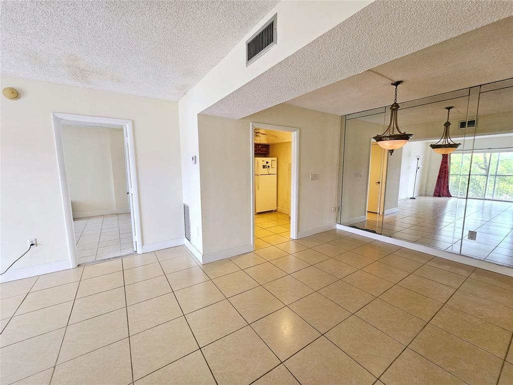 4172 Inverrary Drive 410, Lauderhill, FL 33319 — photo 5 of 24