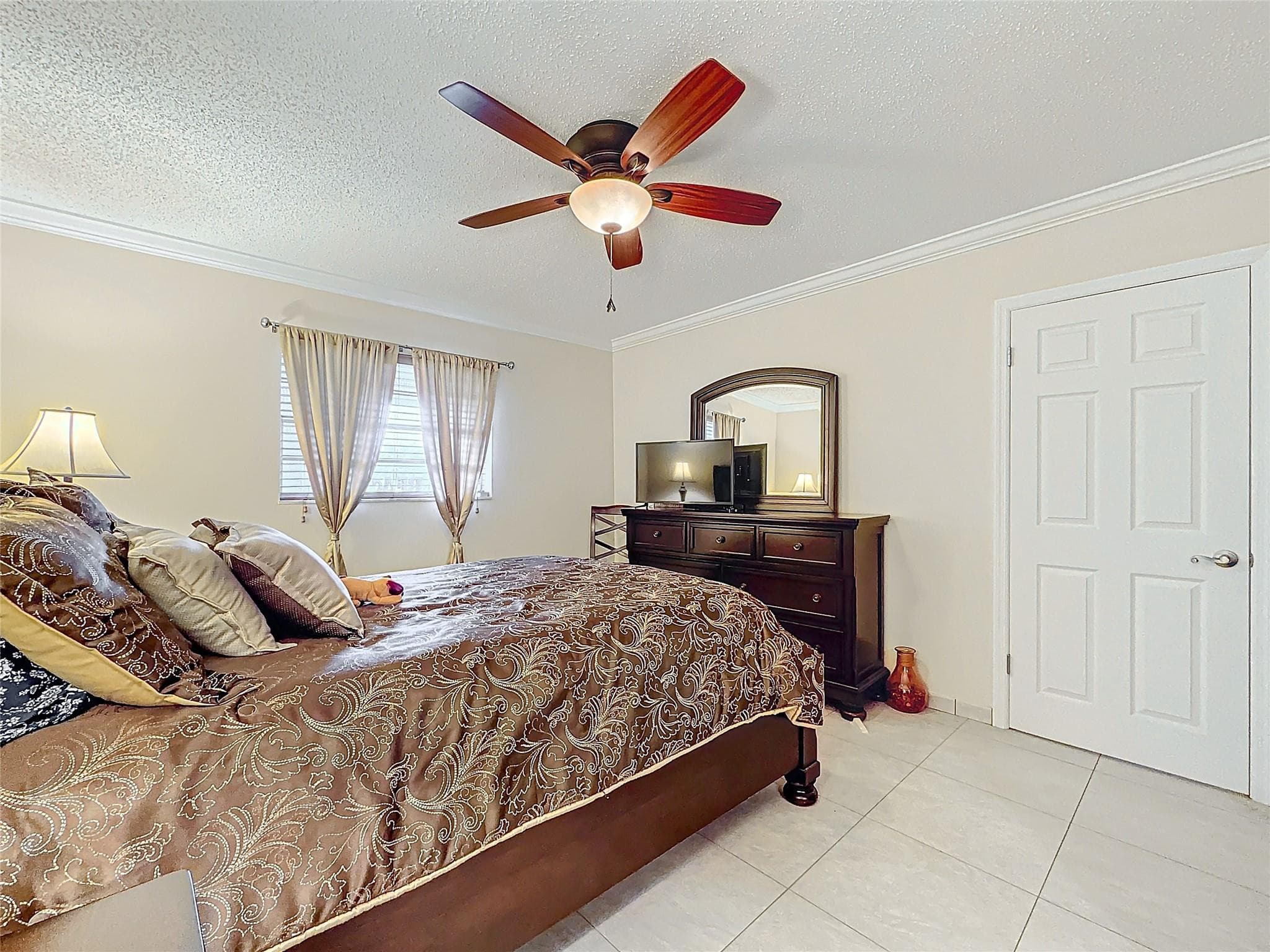 4270 NW 40th Street 208, Lauderdale Lakes, FL 33319 — photo 38 of 61