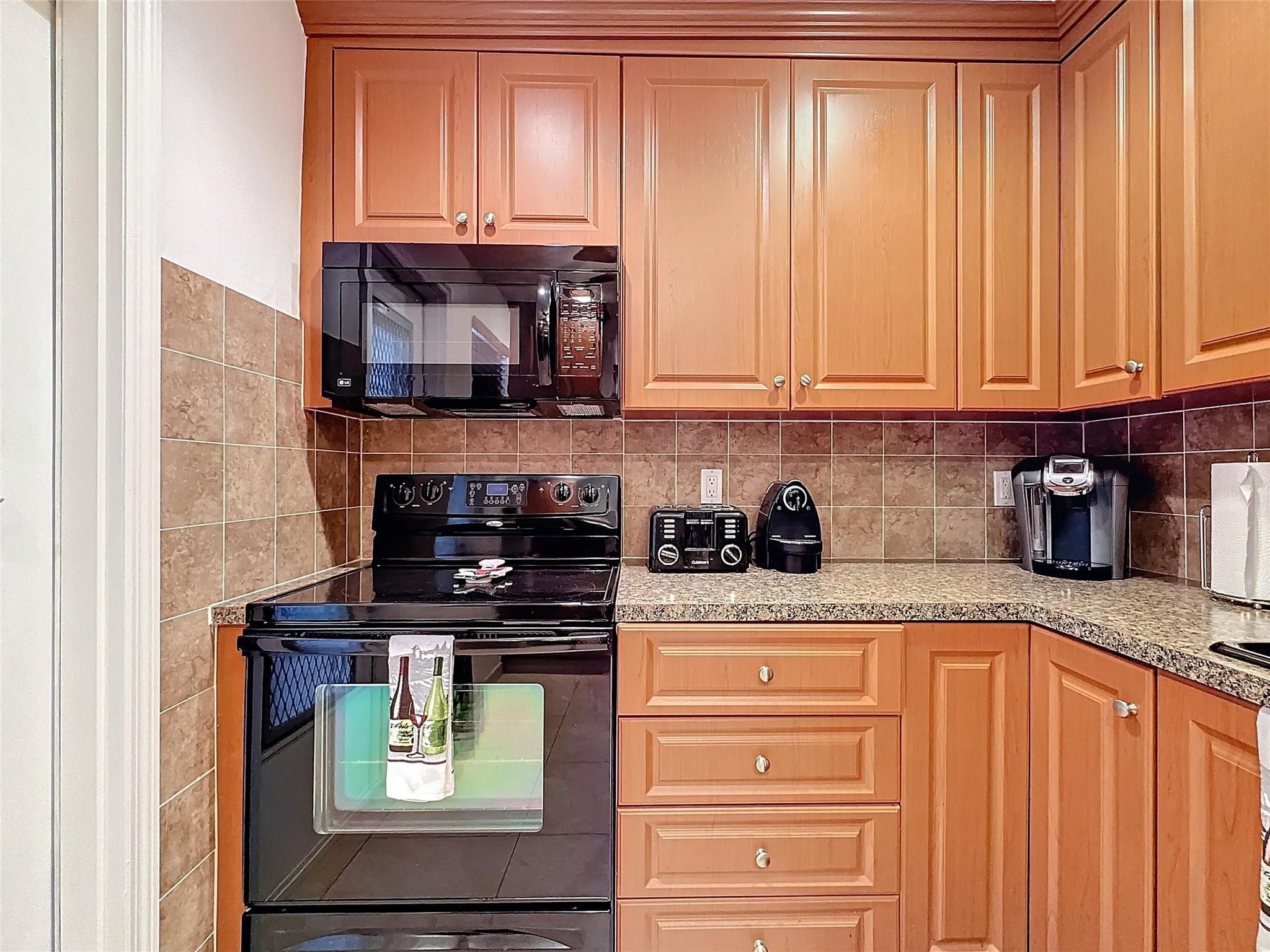4270 NW 40th Street 208, Lauderdale Lakes, FL 33319 — photo 12 of 61