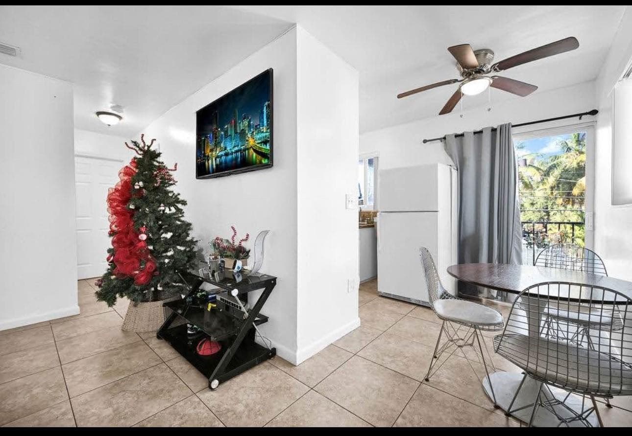 429 NW 10th Avenue, Miami, FL 33128 — photo 38 of 41
