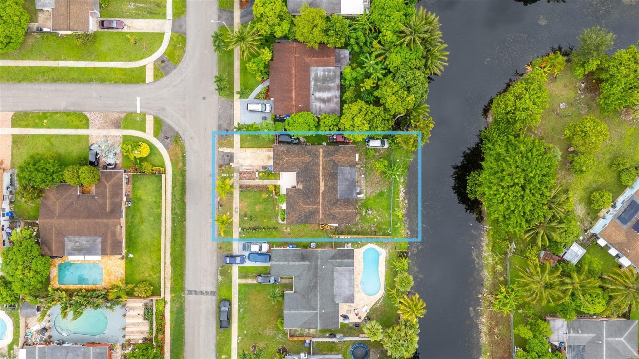 970 SW 67th Avenue, North Lauderdale, FL 33068 — photo 5 of 30
