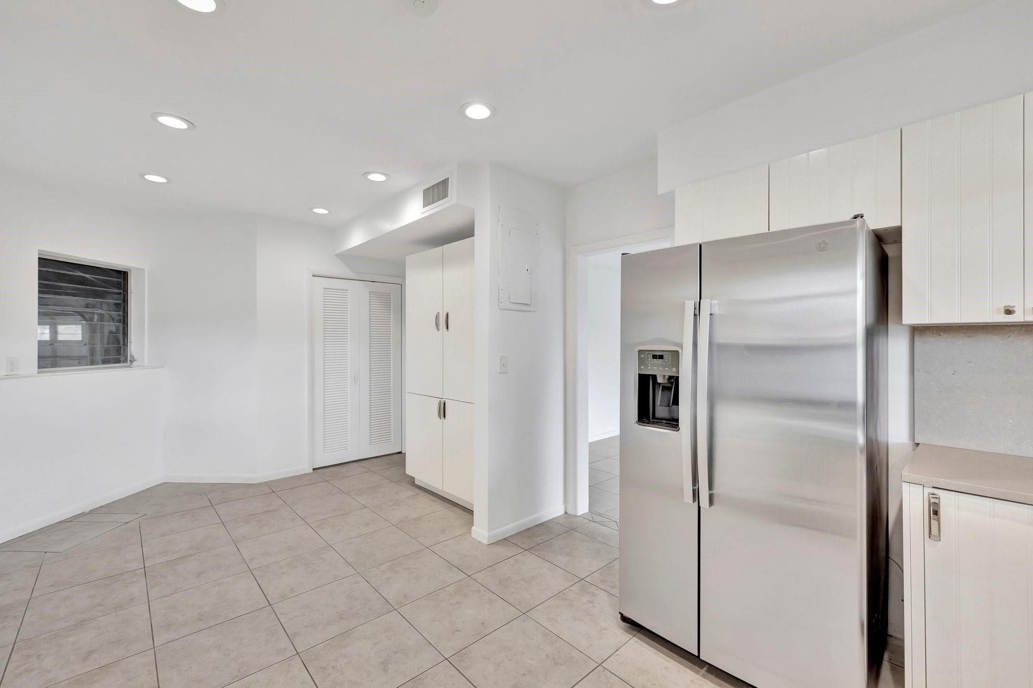 2390 SW 27th Te, Fort Lauderdale, FL 33312 — photo 21 of 93