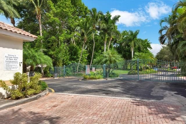 676 W Palm Aire Drive, Pompano Beach, FL 33069 — photo 49 of 51