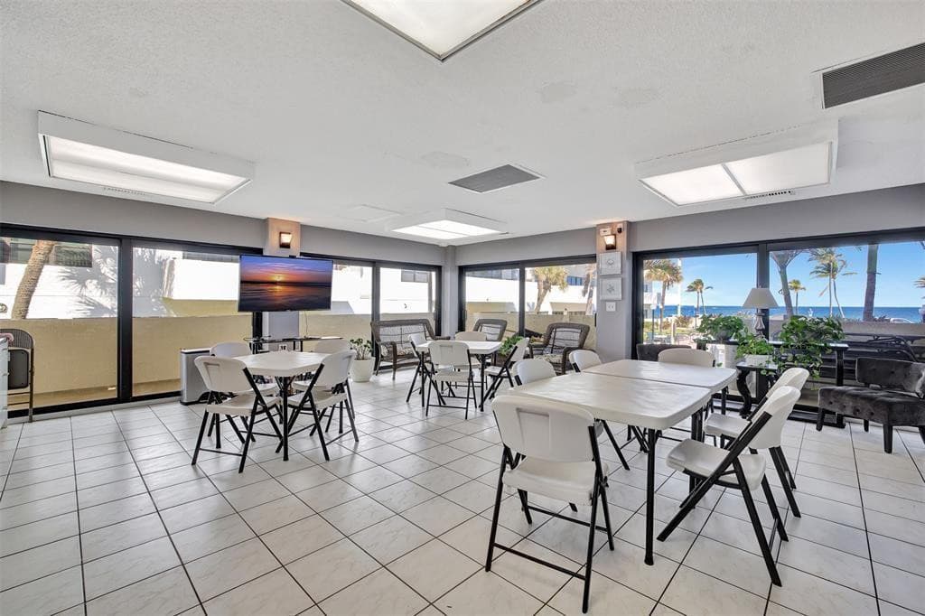 330 SE 20 Avenue 515, Deerfield Beach, FL 33441 — photo 31 of 47