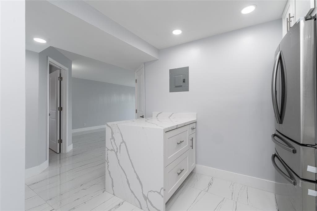 361 S Hollybrook Drive 105, Pembroke Pines, FL 33025 — photo 11 of 28