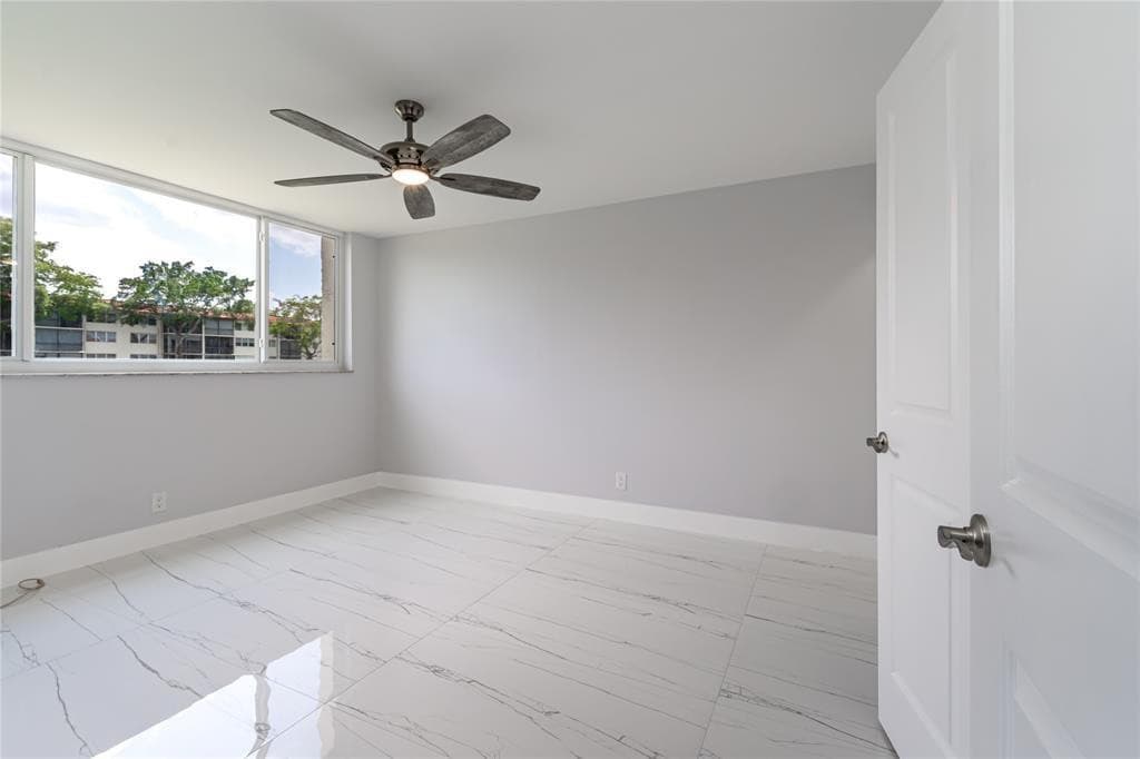 361 S Hollybrook Drive 105, Pembroke Pines, FL 33025 — photo 12 of 28
