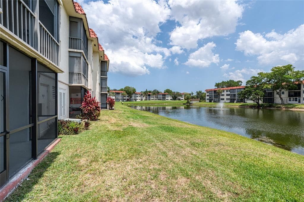 361 S Hollybrook Drive 105, Pembroke Pines, FL 33025 — photo 16 of 28