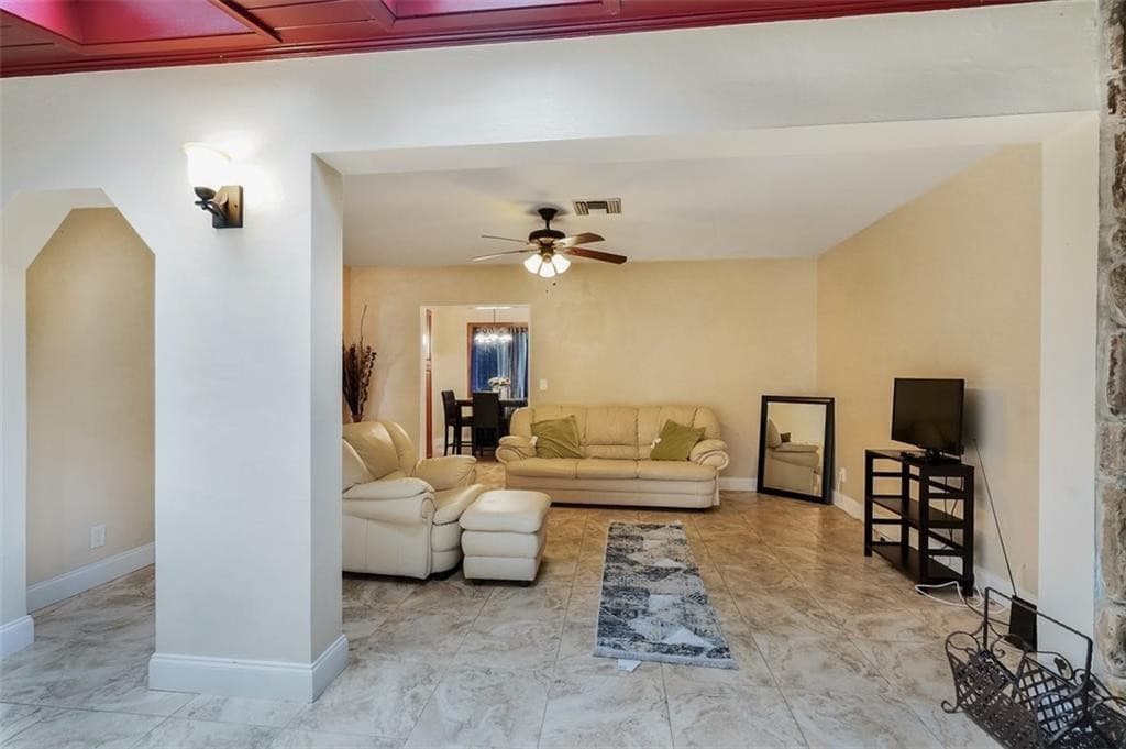 617 Lakeside Harbour, Boynton Beach, FL 33435 — photo 2 of 7