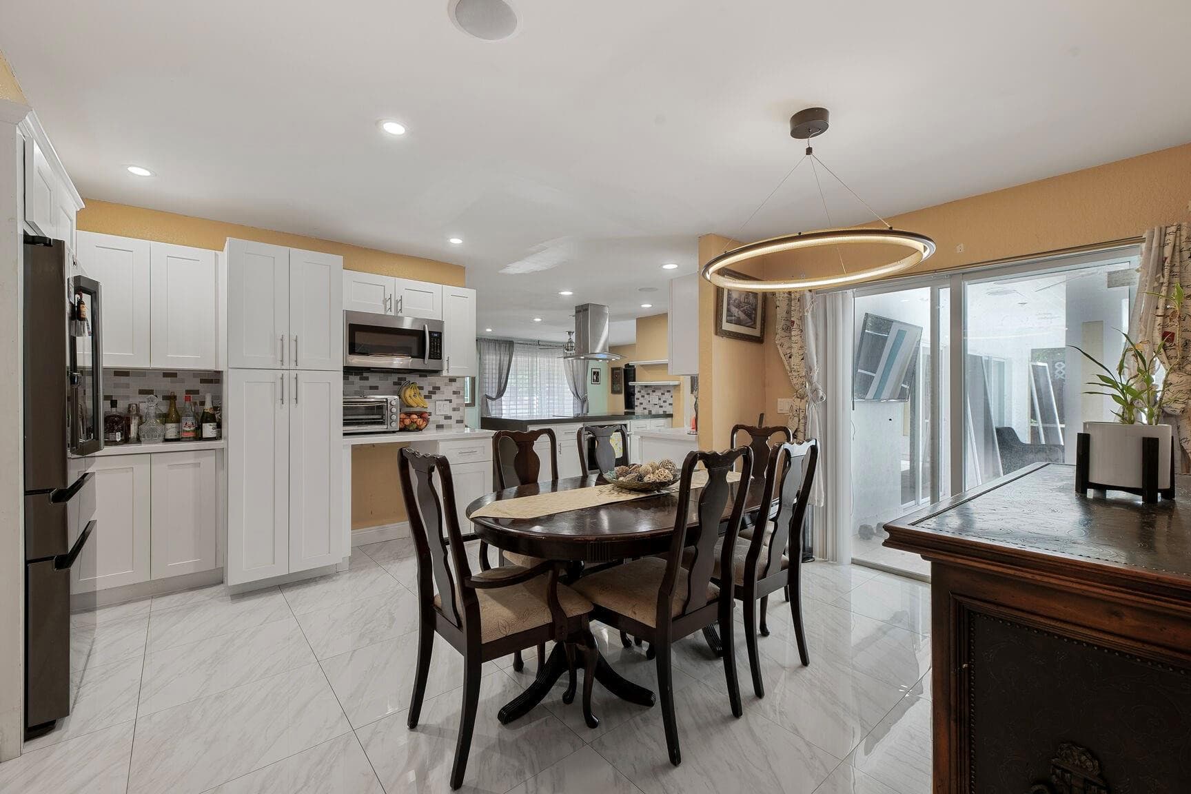 Single Family Residence in Margate — photo 11 of 25
