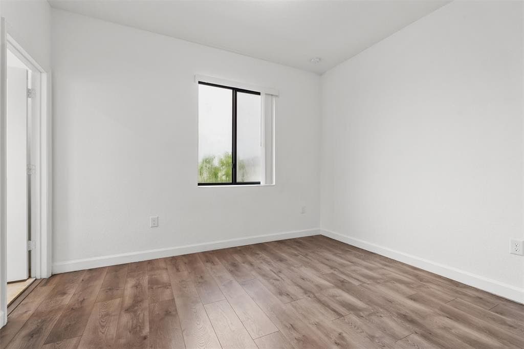 340 NE 208th Terrace 340, Miami, FL 33179 — photo 11 of 38