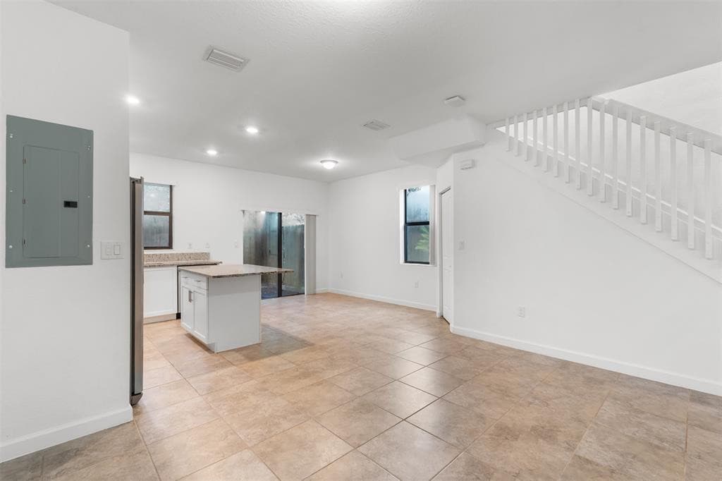 340 NE 208th Terrace 340, Miami, FL 33179 — photo 22 of 38