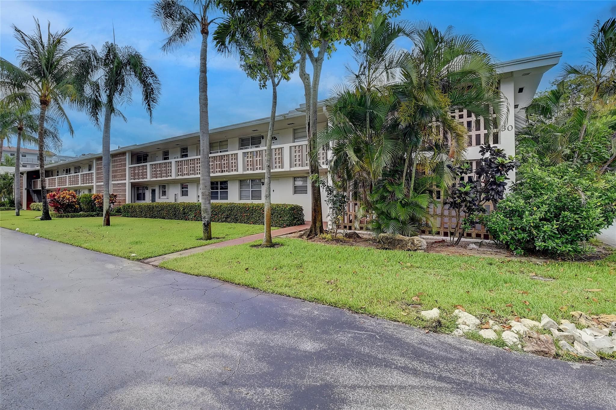 30 SE 13th Street B2, Boca Raton, FL 33432 — photo 3 of 23