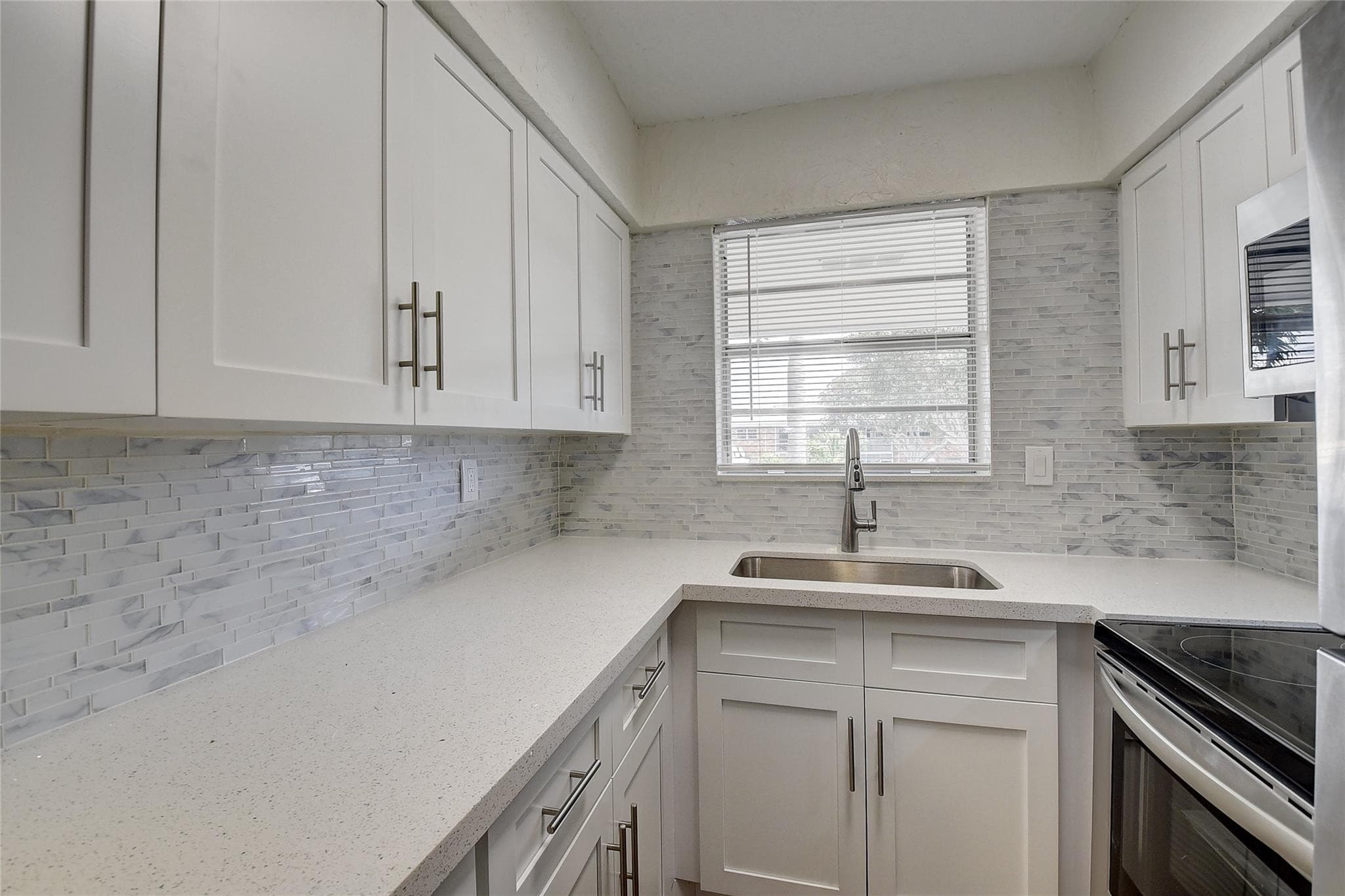 30 SE 13th Street B2, Boca Raton, FL 33432 — photo 11 of 23