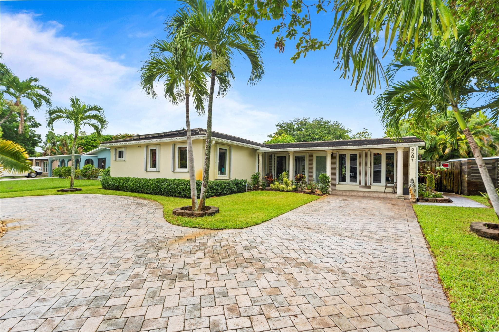 2501 NW 8th Avenue, Wilton Manors, FL 33311 — photo 3 of 54