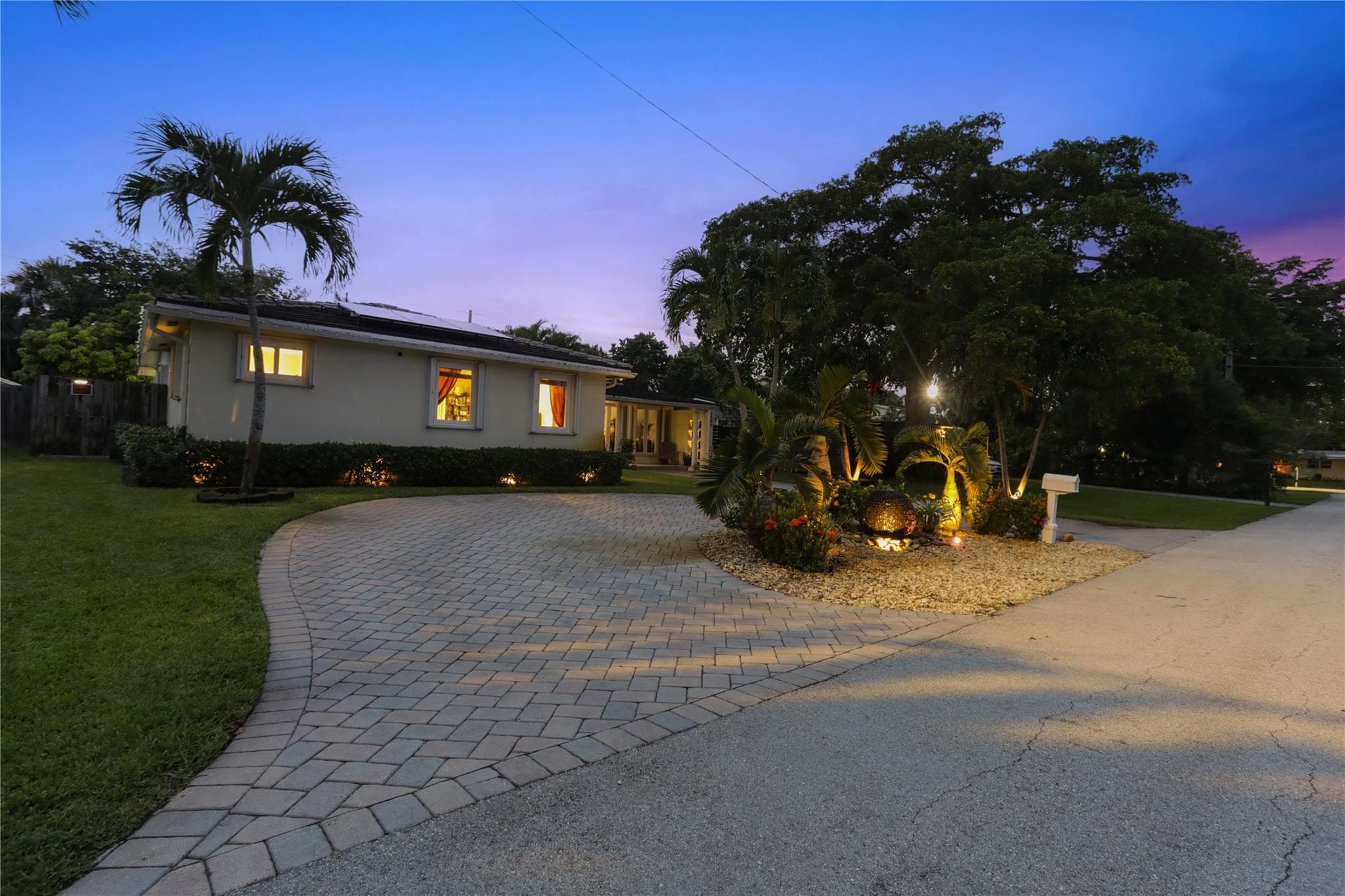2501 NW 8th Avenue, Wilton Manors, FL 33311 — photo 51 of 54