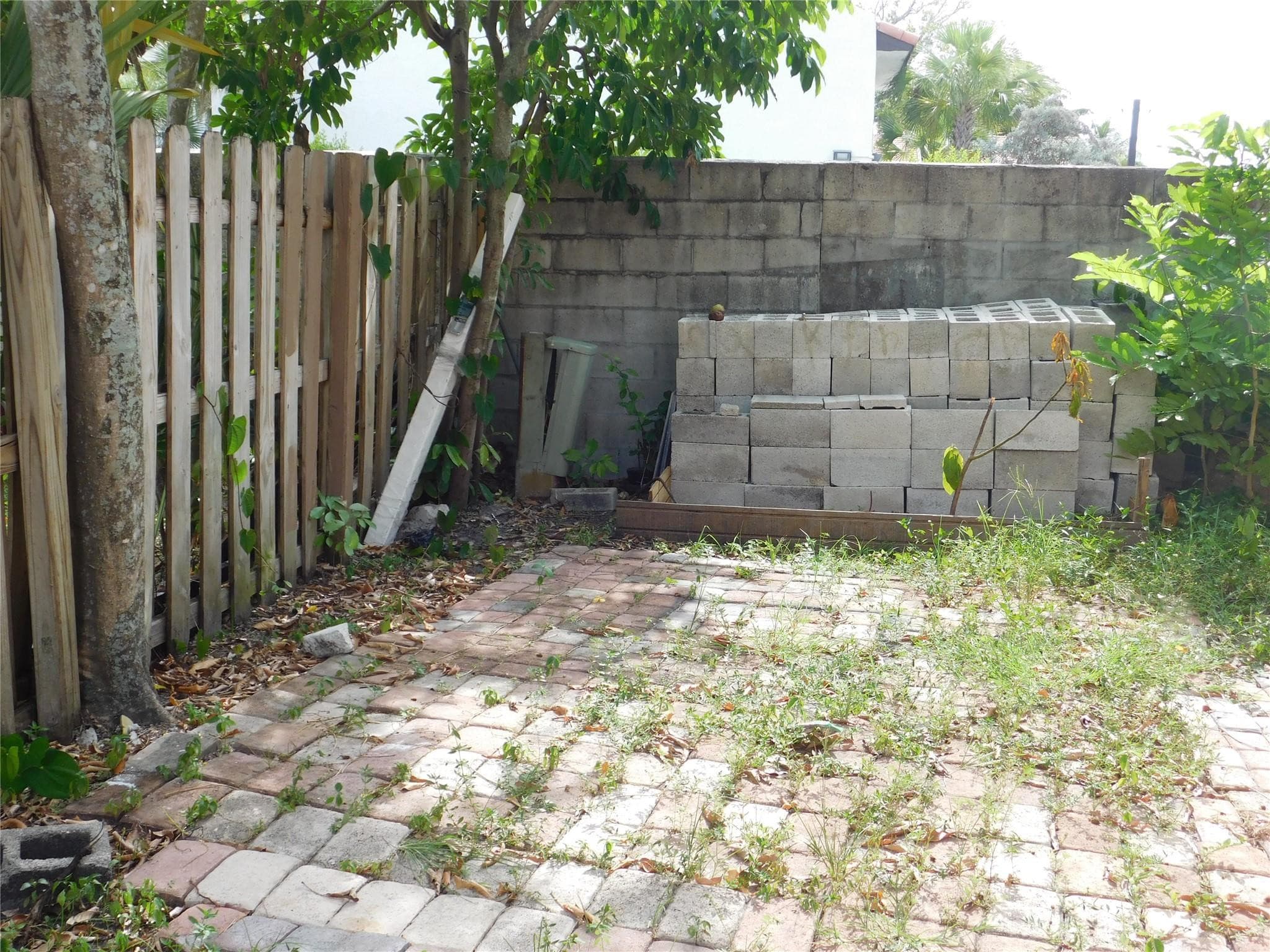 836 SW 80th Avenue, North Lauderdale, FL 33068 — photo 28 of 32
