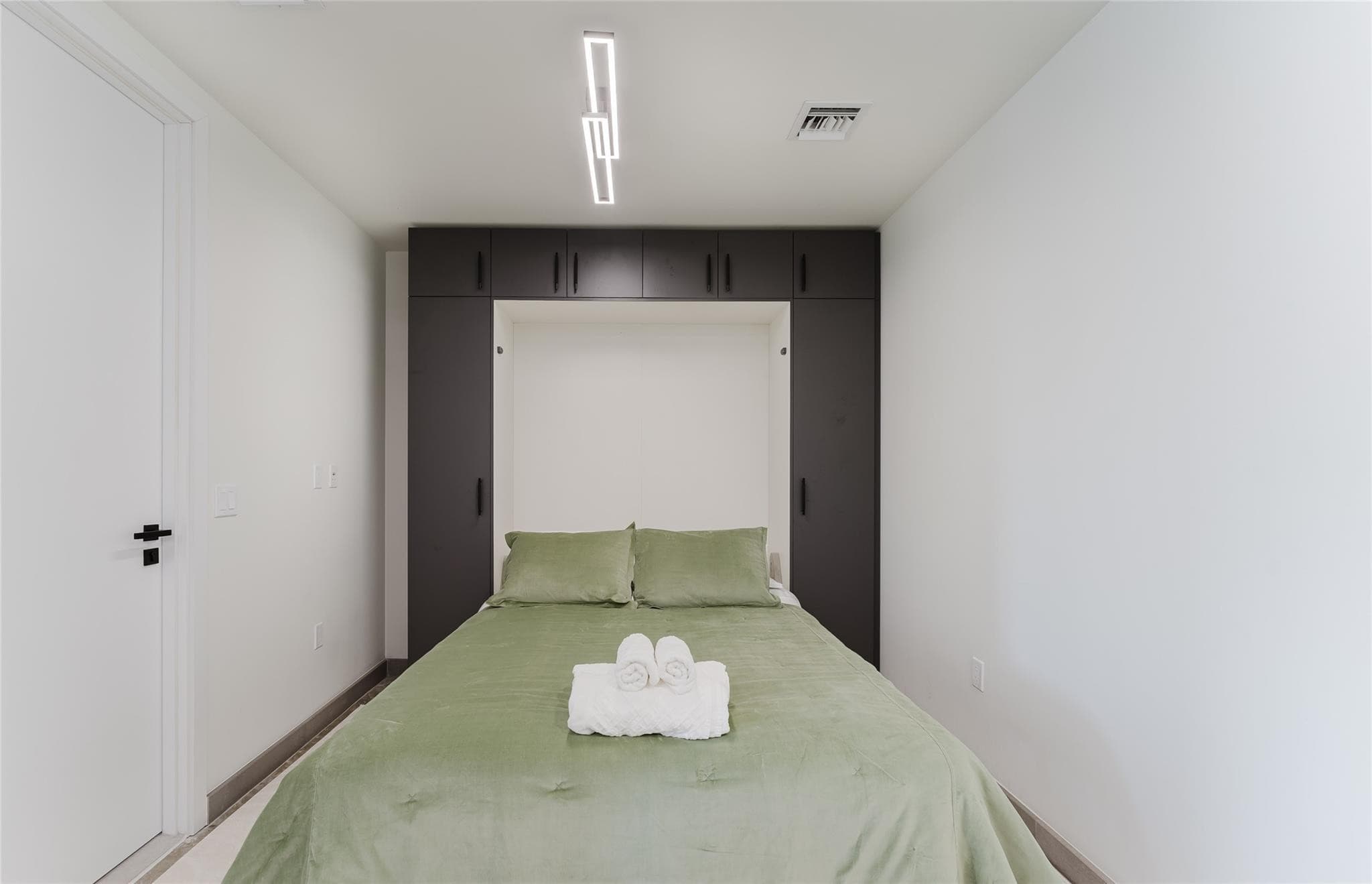 2750 Griffin Road 412, Fort Lauderdale, FL 33312 — photo 34 of 47