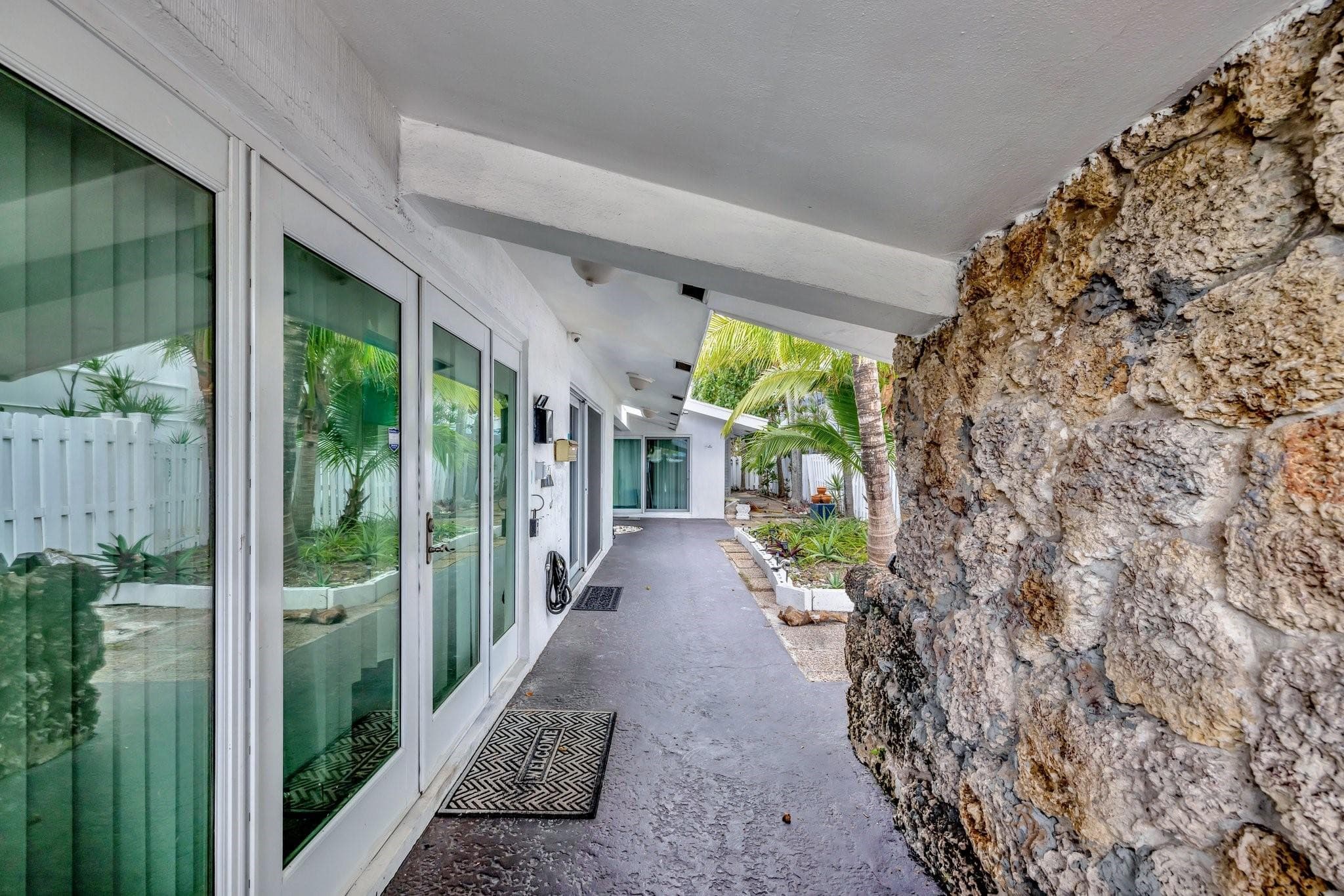 4548 N Ocean, Lauderdale-By-The-Sea, FL 33313 — photo 5 of 48