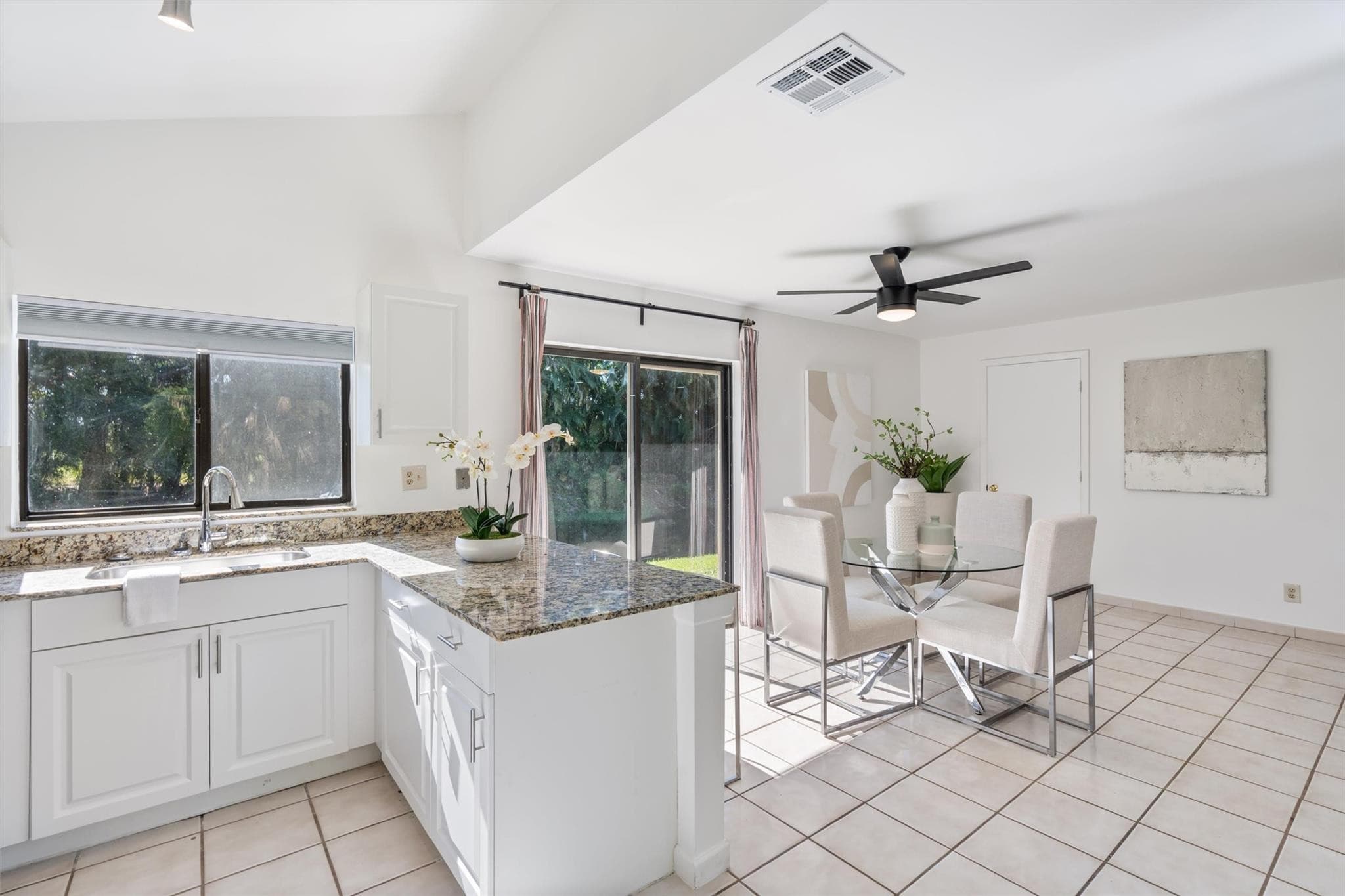 722 NW 132nd Terrace 722, Plantation, FL 33325 — photo 5 of 31