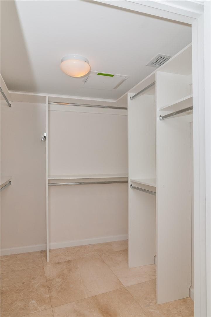 465 Brickell Avenue Bay 419, Miami, FL 33131 — photo 27 of 54