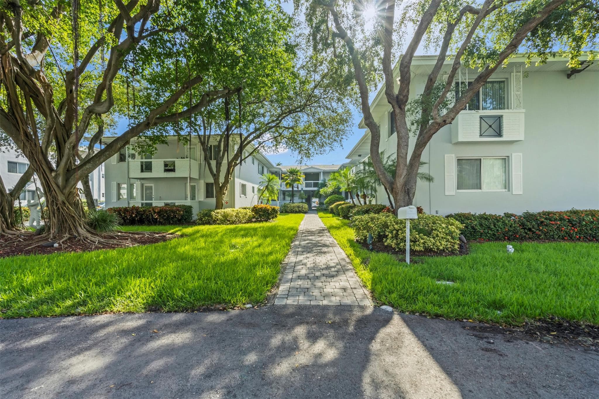 9930 Collins Avenue 12, Bal Harbour, FL 33154 — photo 9 of 13