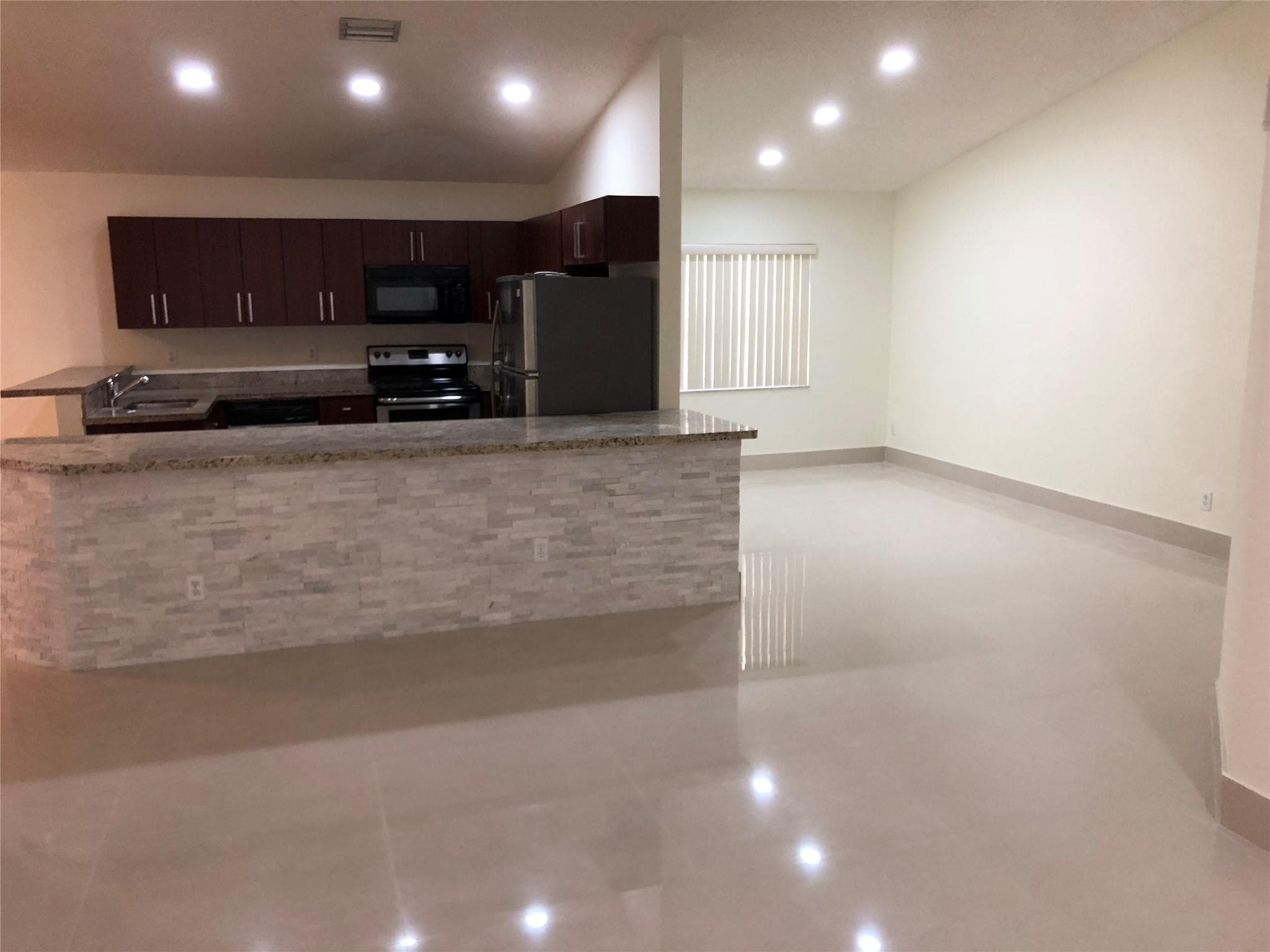4122 E Silverado Circle, Davie, FL 33024 — photo 7 of 17