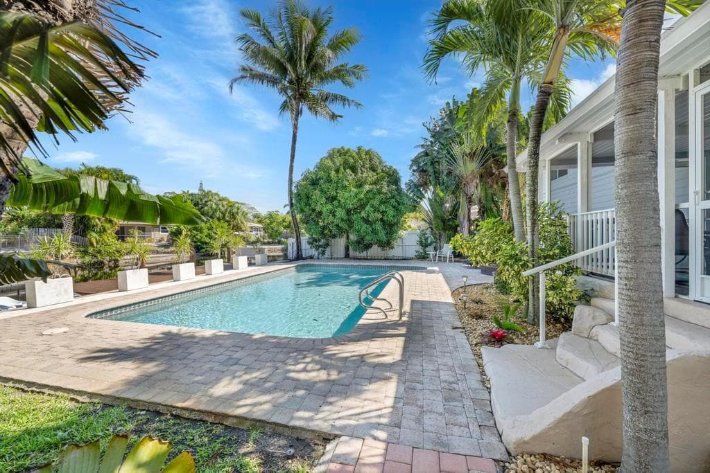 1771 NE 35th Street, Oakland Park, FL 33334 — photo 21 of 44