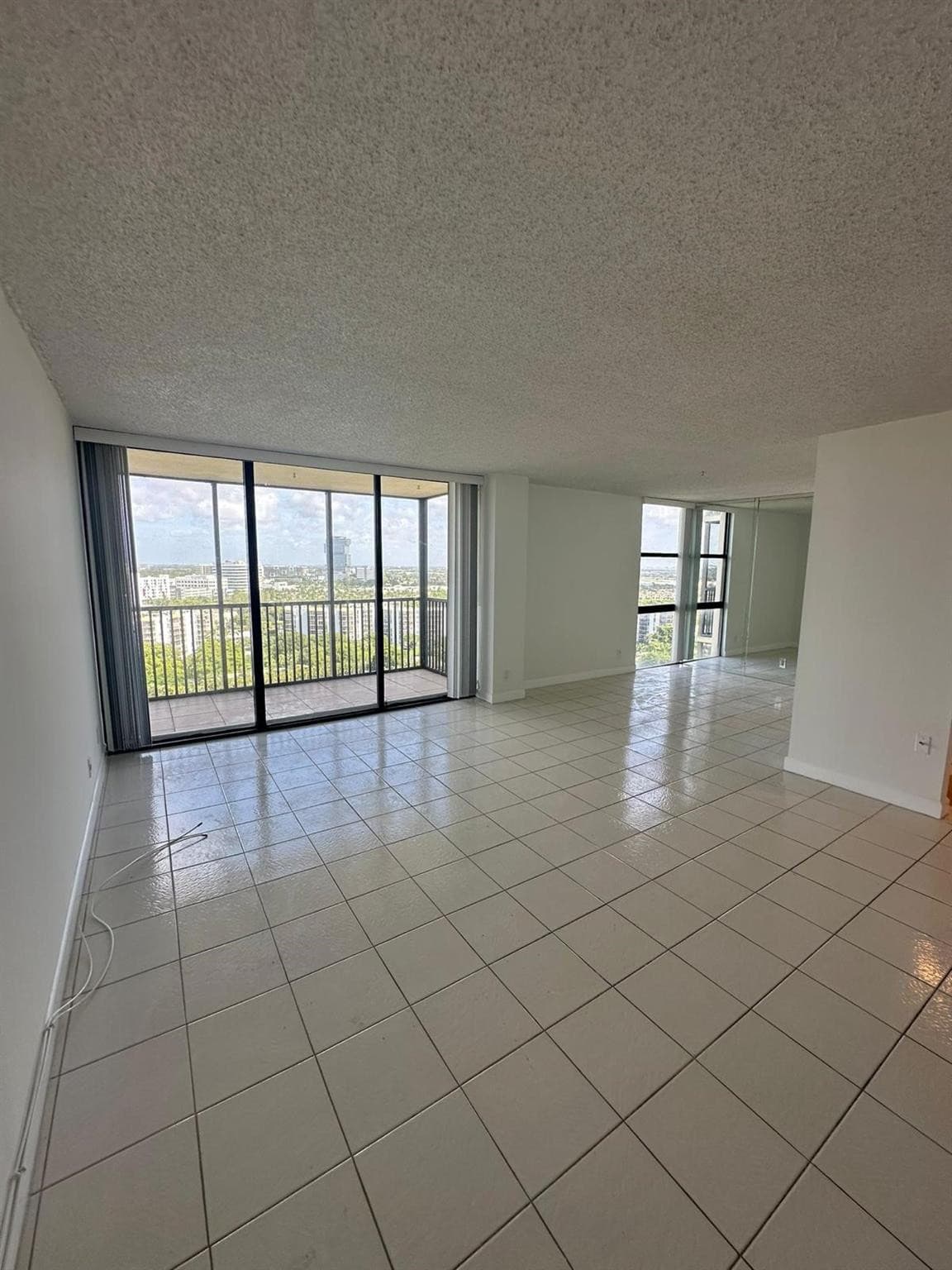 Condominium in Aventura — photo 7 of 22