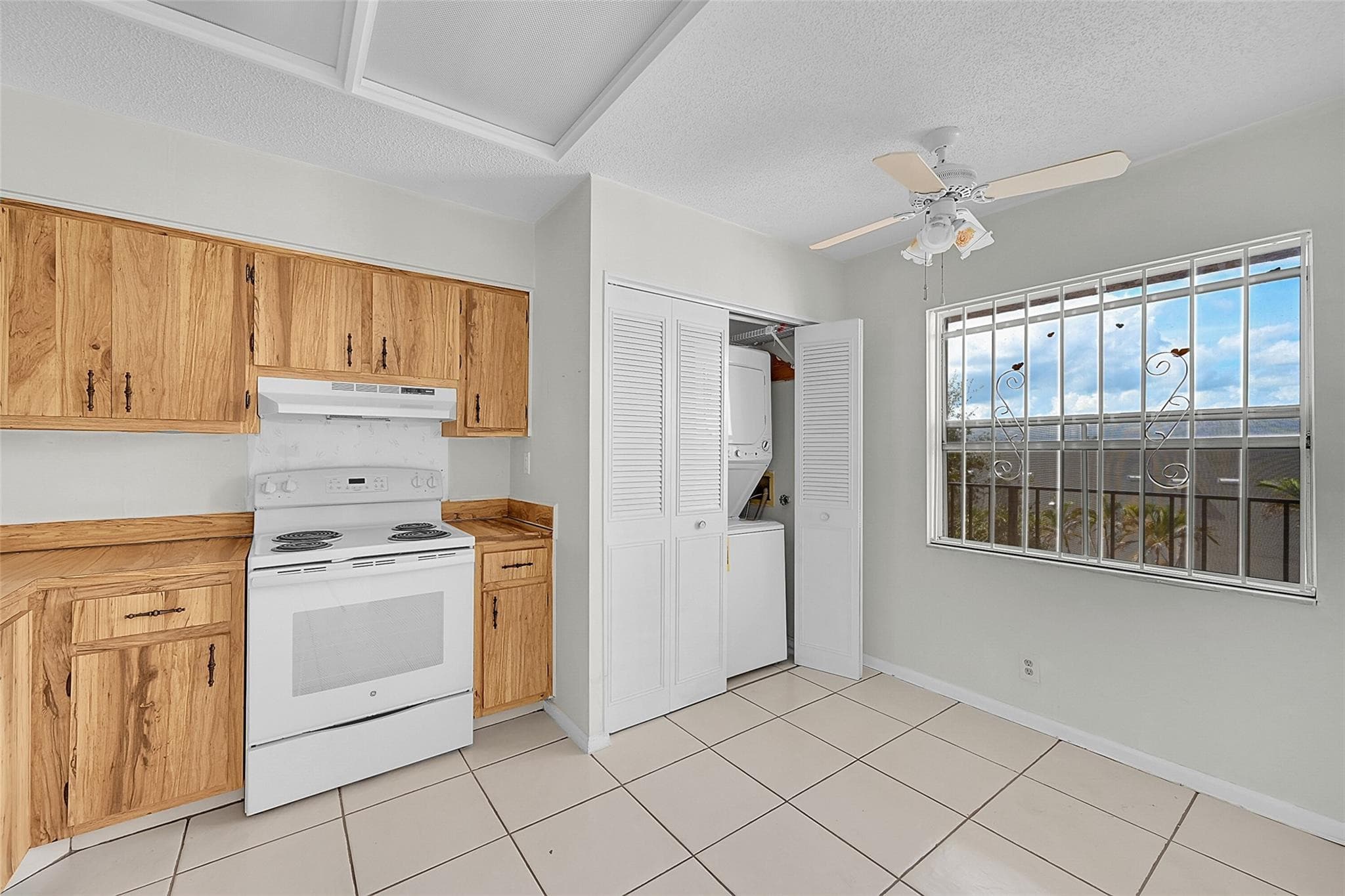 7210 Lake Circle Drive 401, Margate, FL 33063 — photo 7 of 26