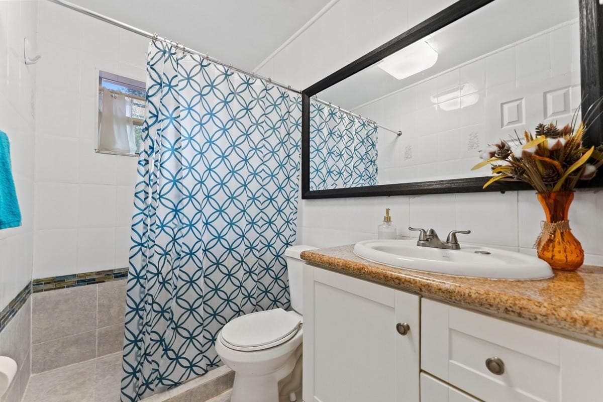 2140 N 57th Avenue, Hollywood, FL 33021 — photo 15 of 25