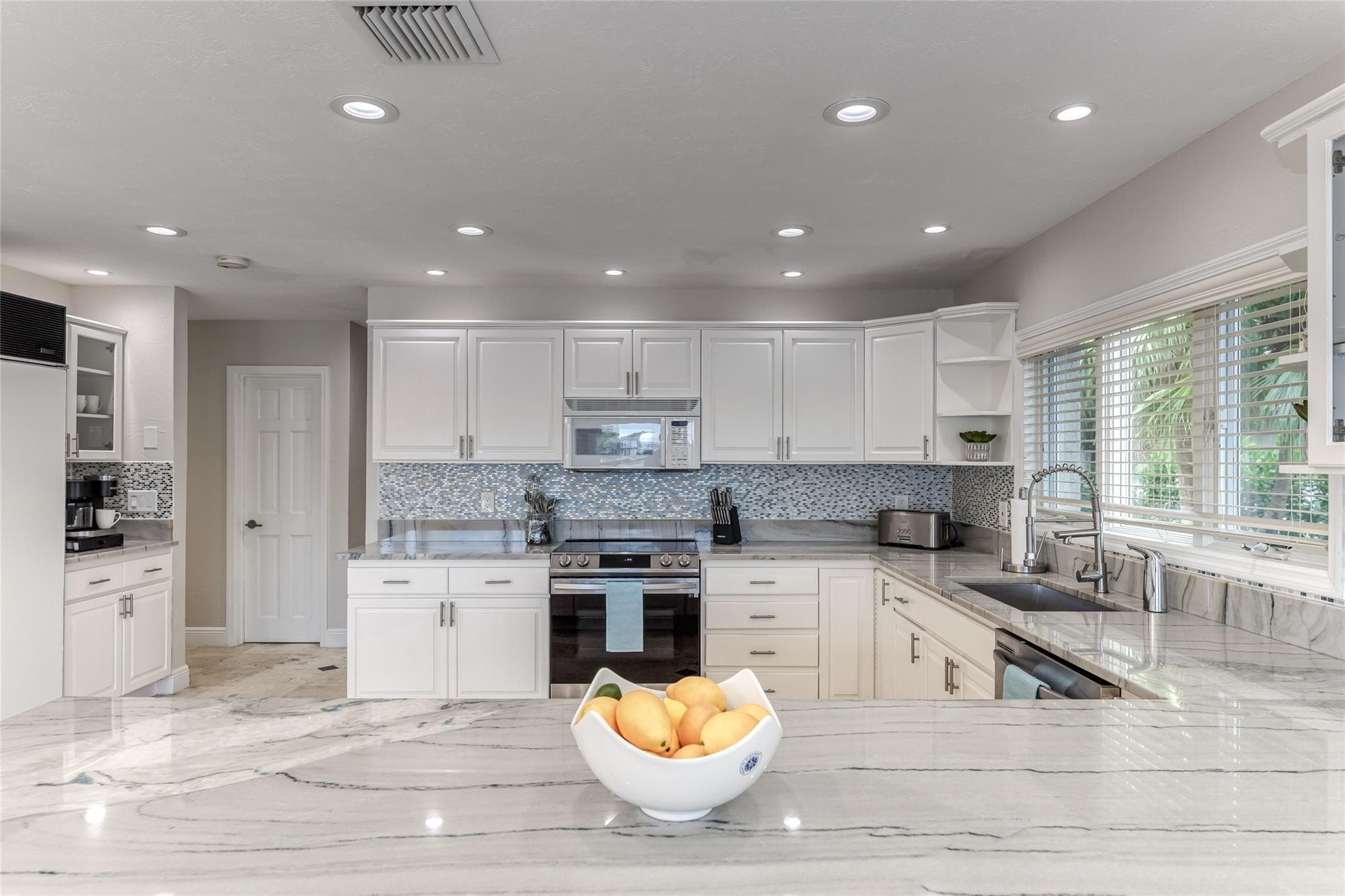 616 1st Key Drive, Fort Lauderdale, FL 33304 — photo 20 of 77