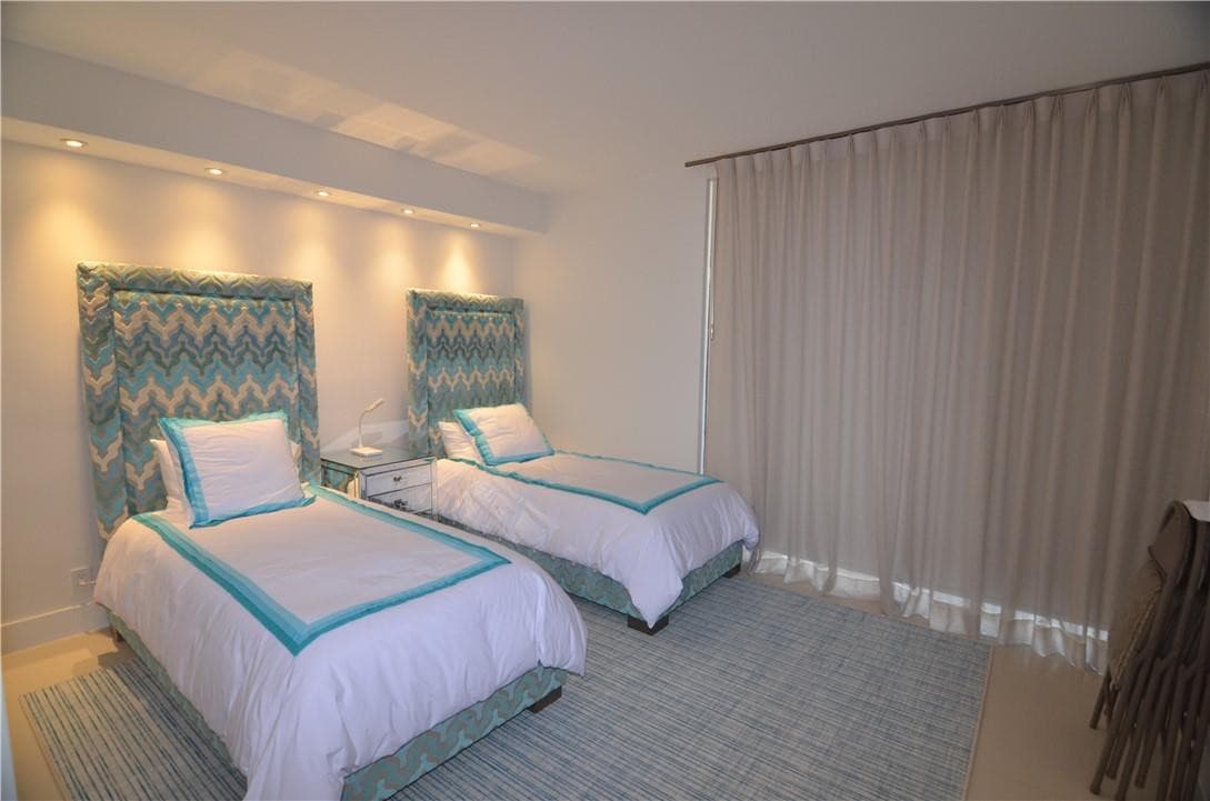 19355 Turnberry Way 7-L, Aventura, FL 33180 — photo 13 of 39