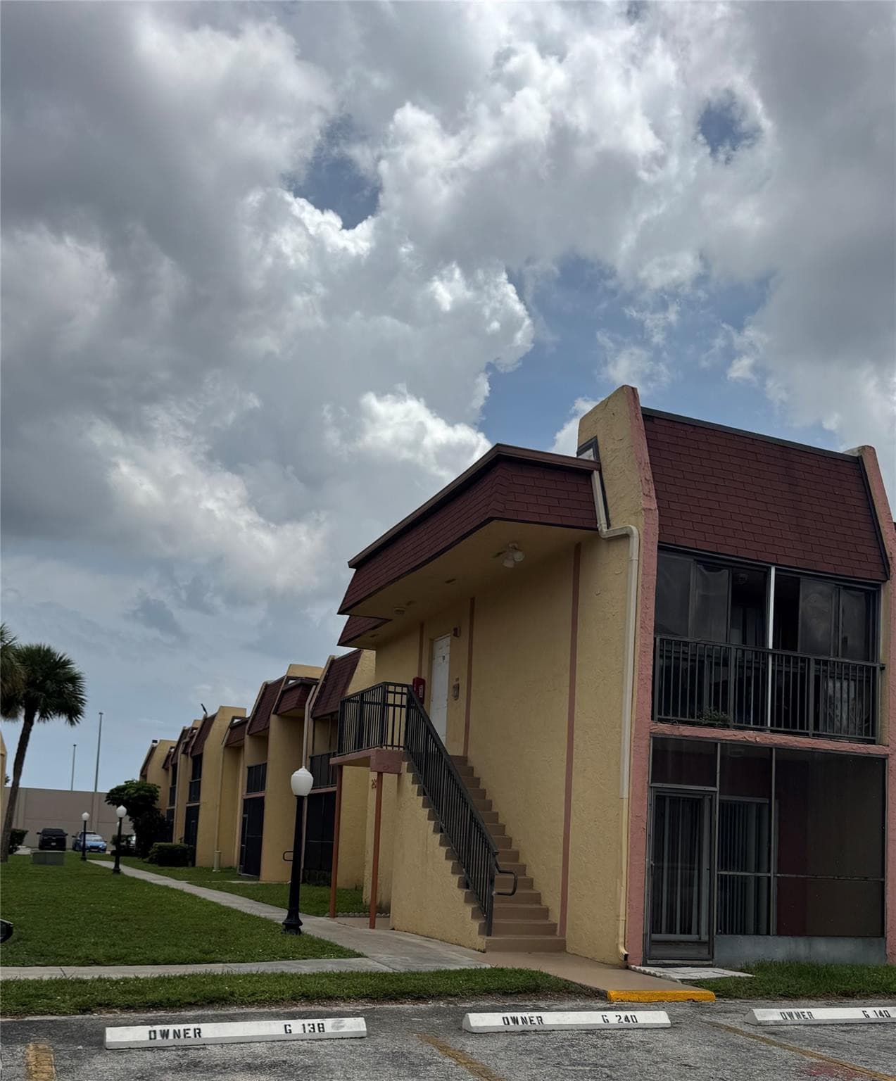 2850 NW 55th Avenue 2D, Lauderhill, FL 33313 — photo 2 of 8