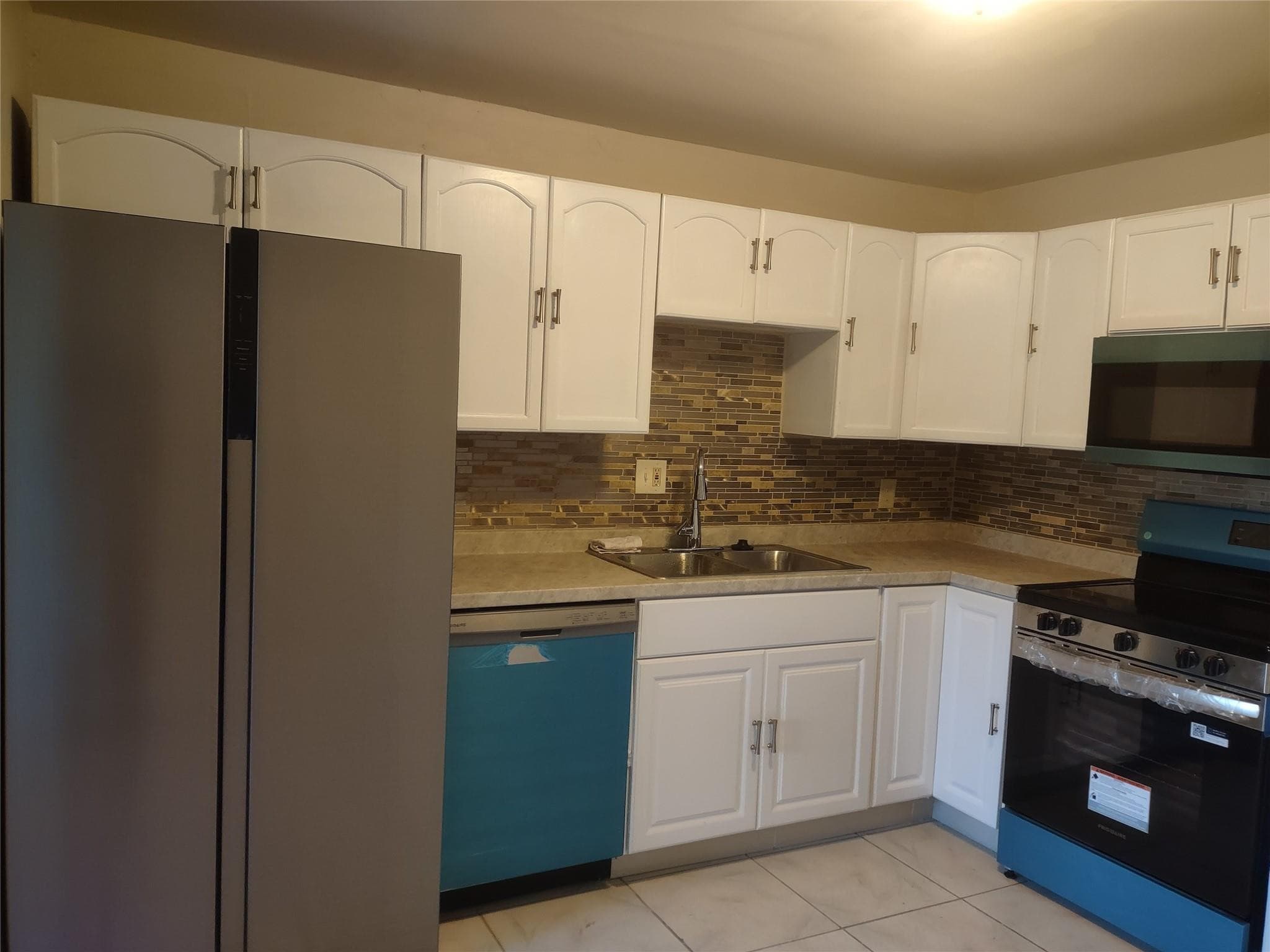 128 Miami Gardens Road, West Park, FL 33023 — photo 11 of 38