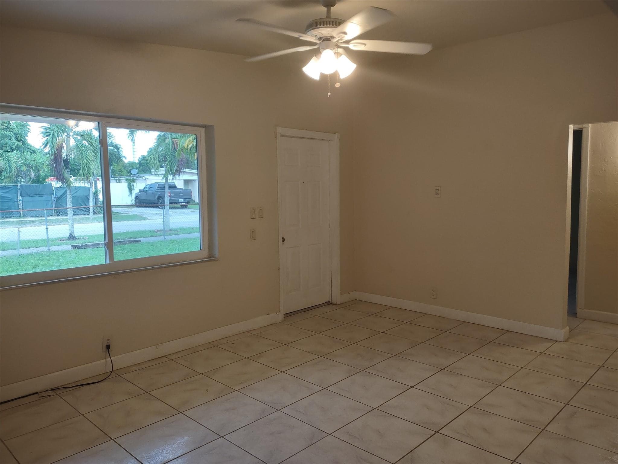 128 Miami Gardens Road, West Park, FL 33023 — photo 13 of 38