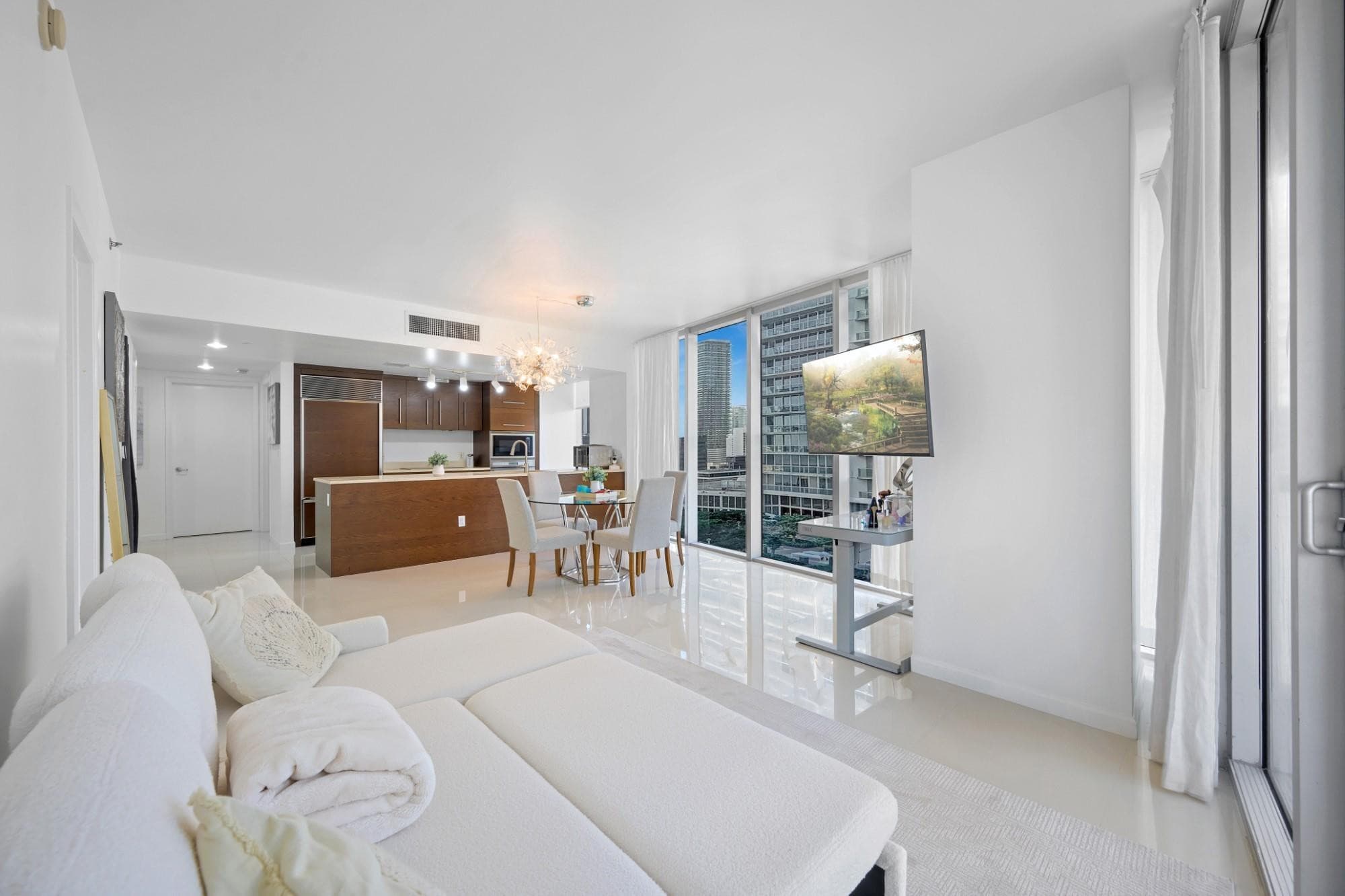 475 Brickell Avenue 1815, Miami, FL 33131 — photo 5 of 20