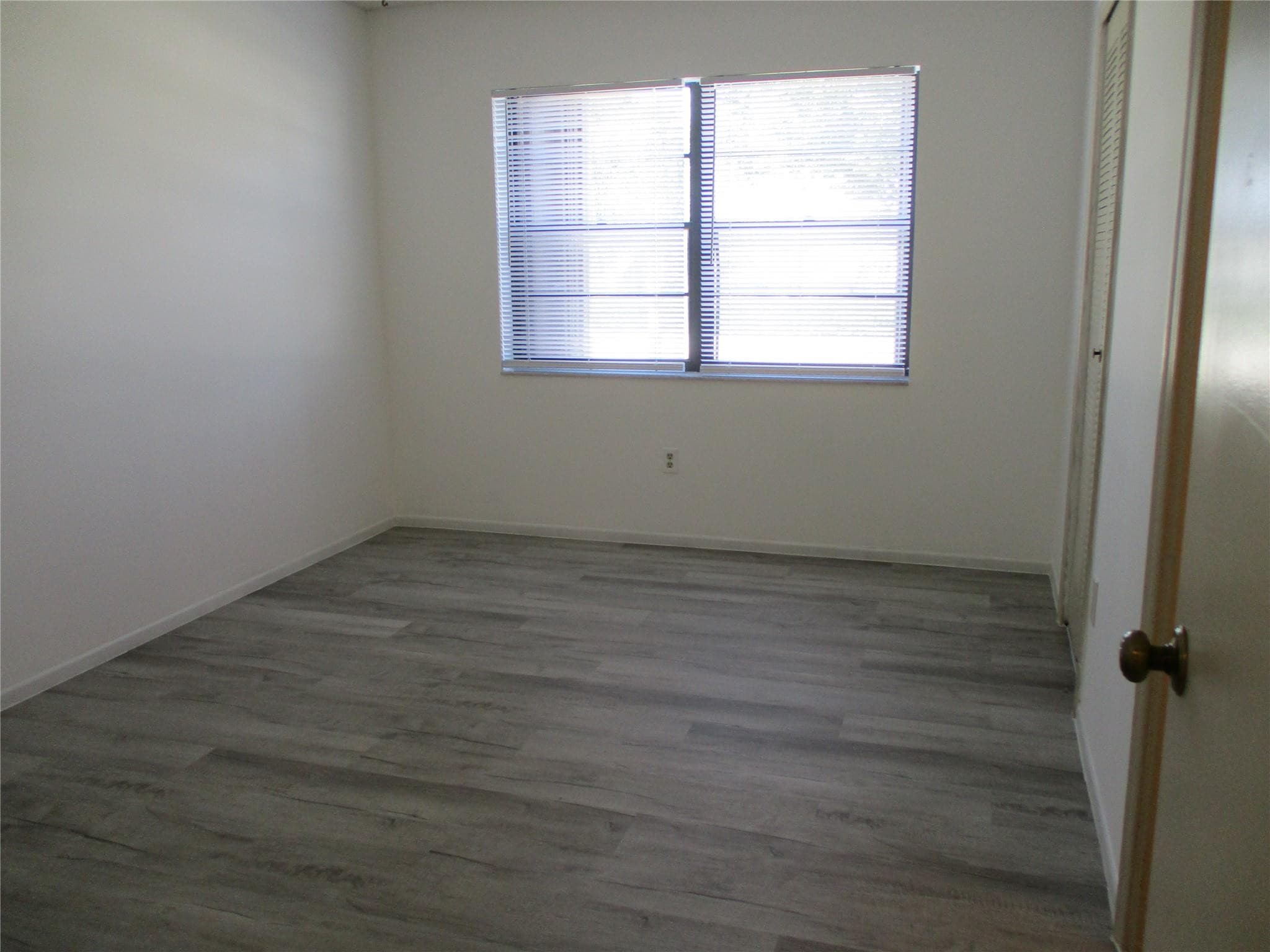 23442 SW 57th Avenue 406, Boca Raton, FL 33428 — photo 10 of 25