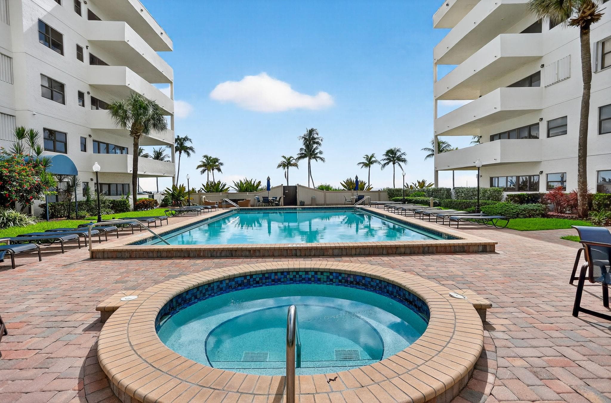 330 SE 20 Avenue 421, Deerfield Beach, FL 33441 — photo 31 of 96