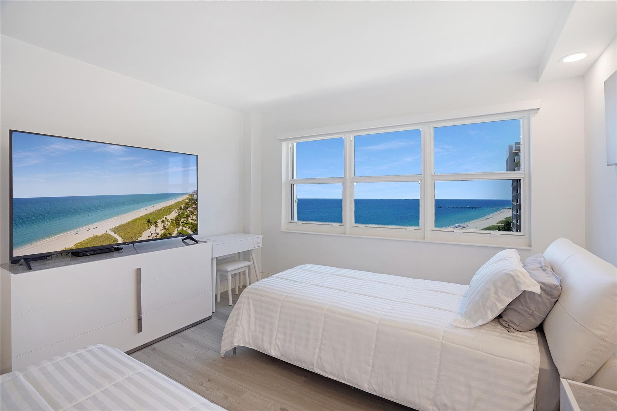 5100 N Ocean Boulevard 1409, Lauderdale-By-The-Sea, FL 33308 — photo 35 of 49