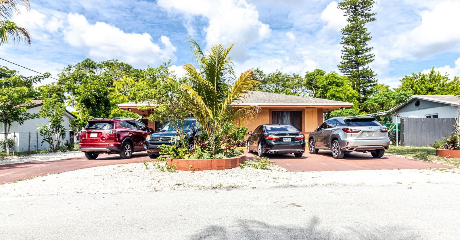 661 SW 28th Way, Fort Lauderdale, FL 33312 — photo 1 of 20