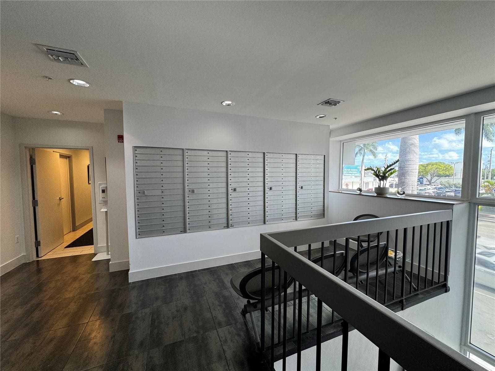 2719 Hollywood Boulevard, Hollywood, FL 33020 — photo 16 of 24