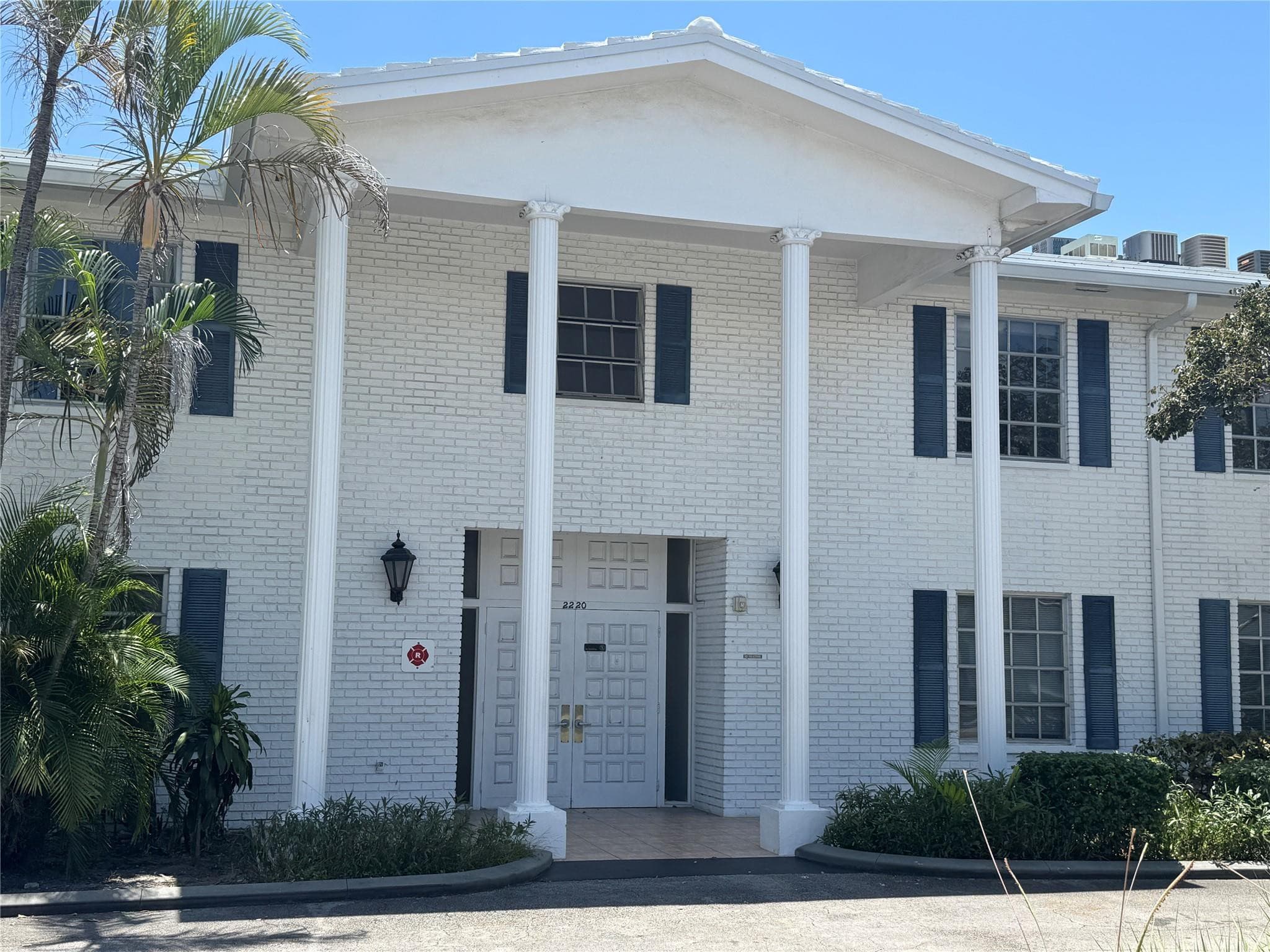 2220 NE 68th Street 1031, Fort Lauderdale, FL 33308 — photo 1 of 12