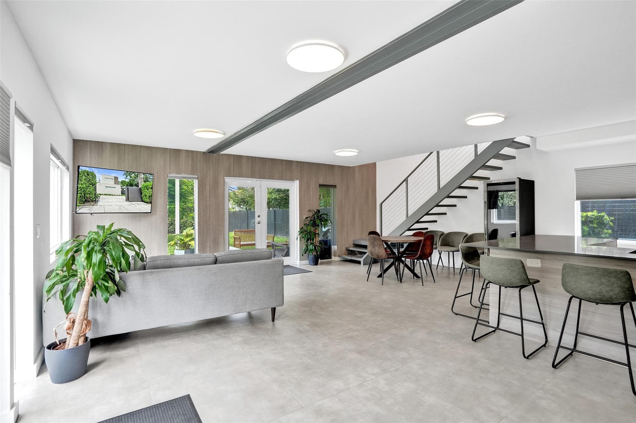 1601 NW 6th Avenue, Fort Lauderdale, FL 33311 — photo 4 of 22