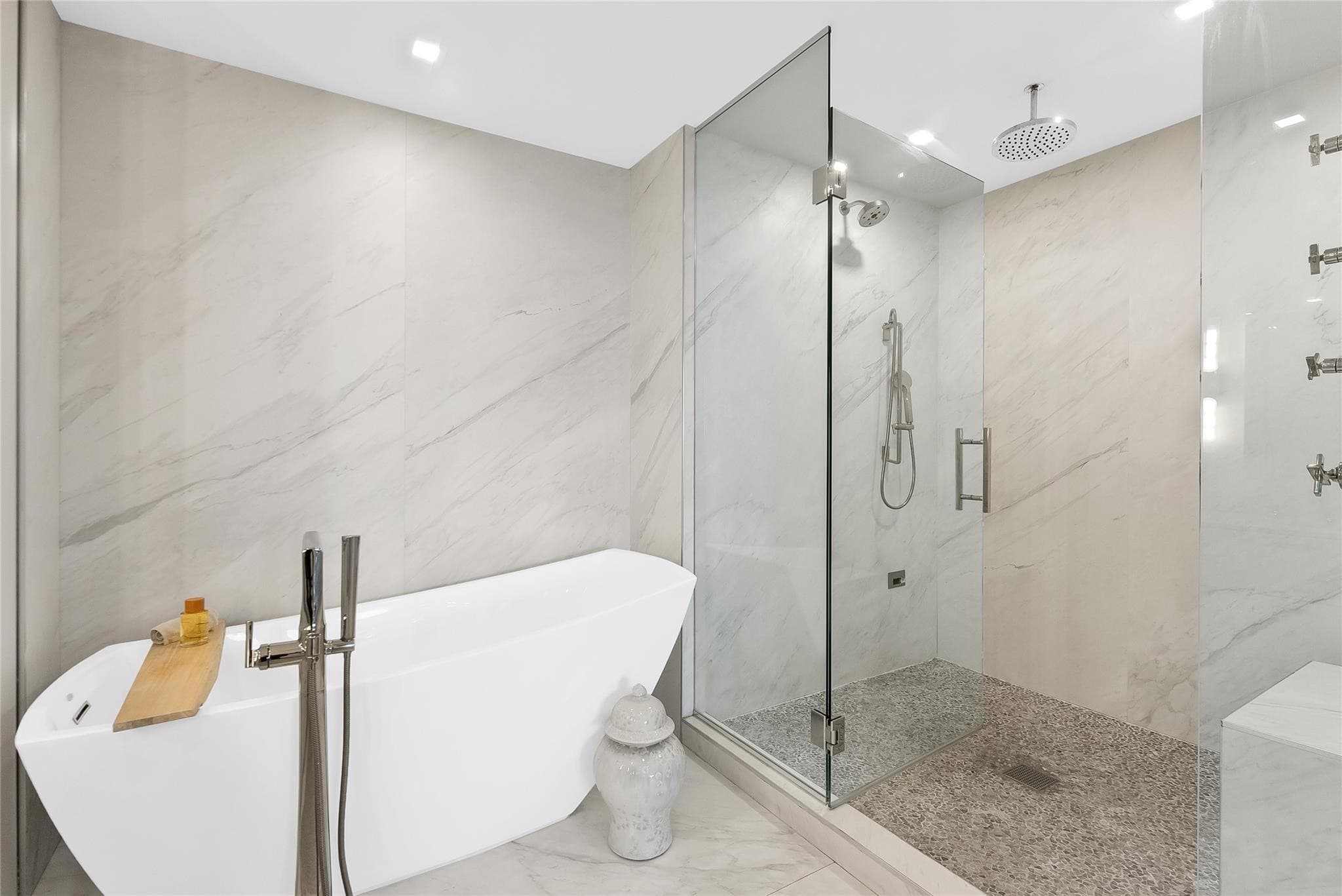435 Bayshore Drive 702, Fort Lauderdale, FL 33304 — photo 15 of 54