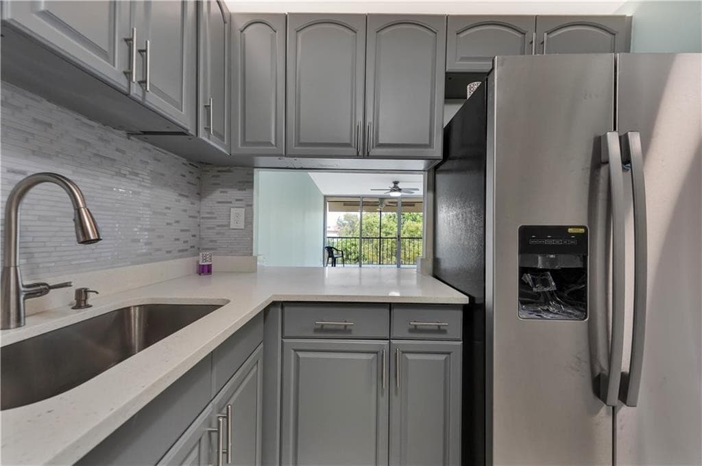 7080 Environ Boulevard 522, Lauderhill, FL 33319 — photo 8 of 28