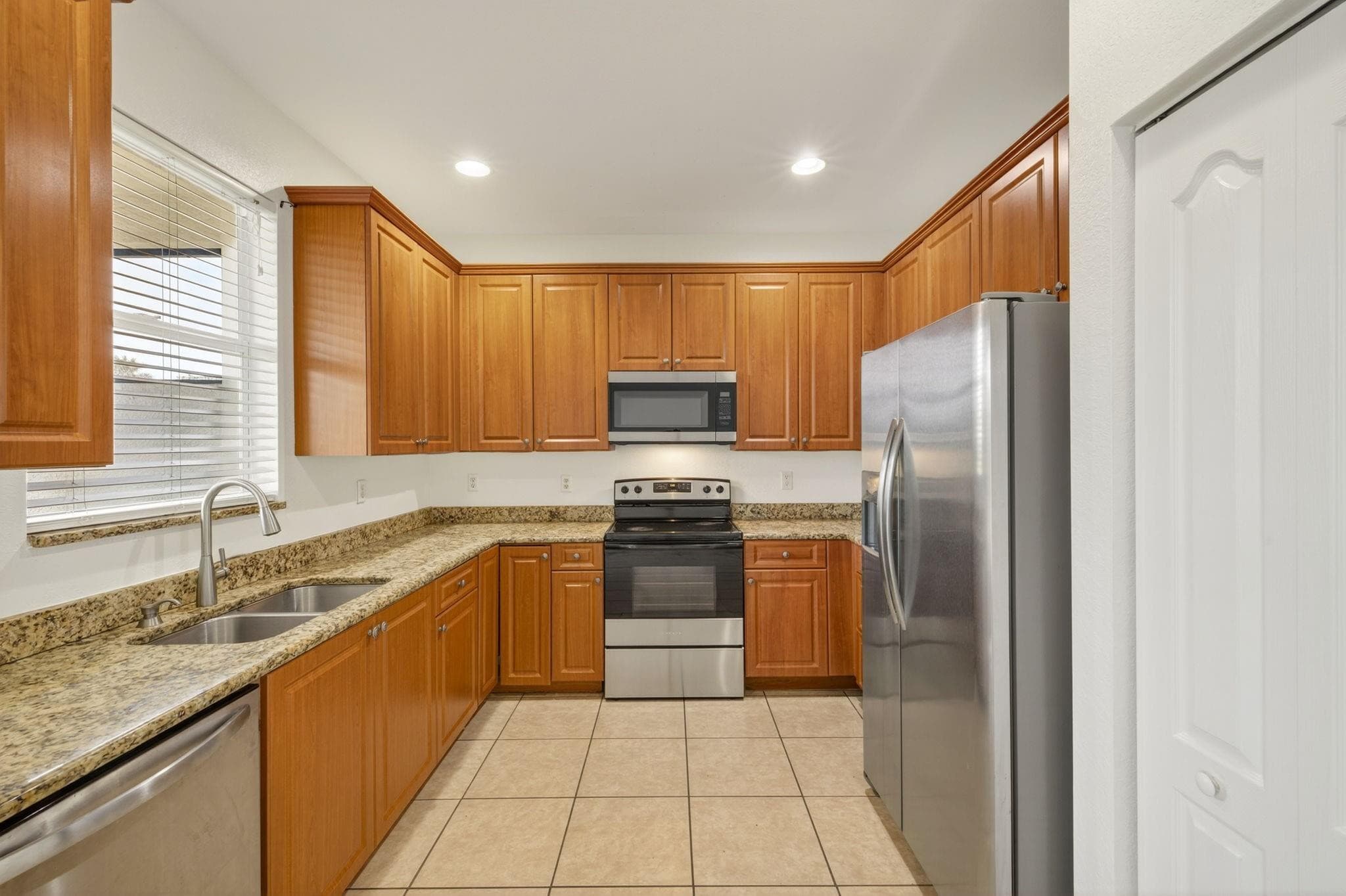 7029 Ambrosia Lane 606, Naples, FL 34119 — photo 5 of 28