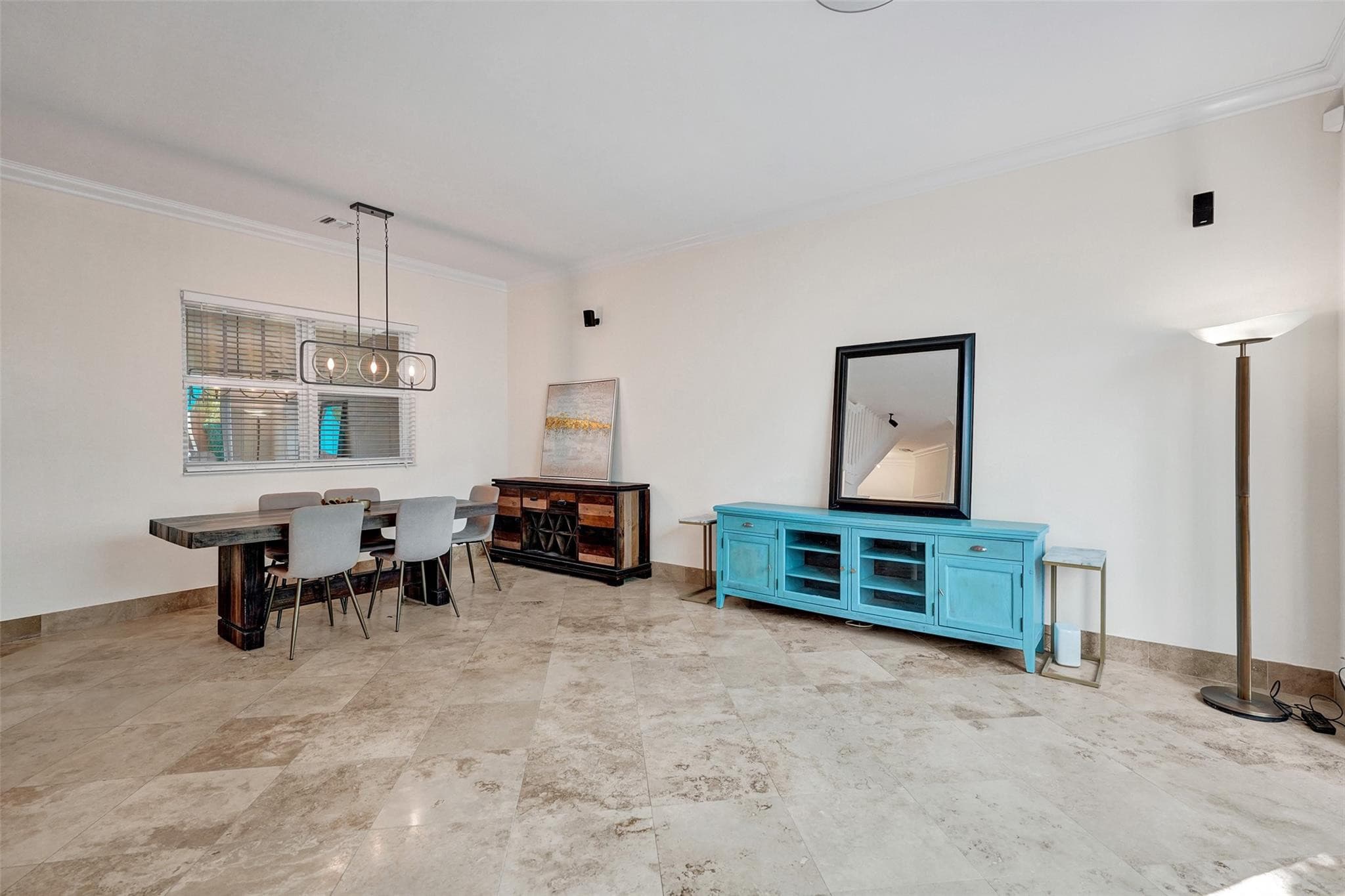 710 NE 15th Avenue 710, Fort Lauderdale, FL 33304 — photo 8 of 34