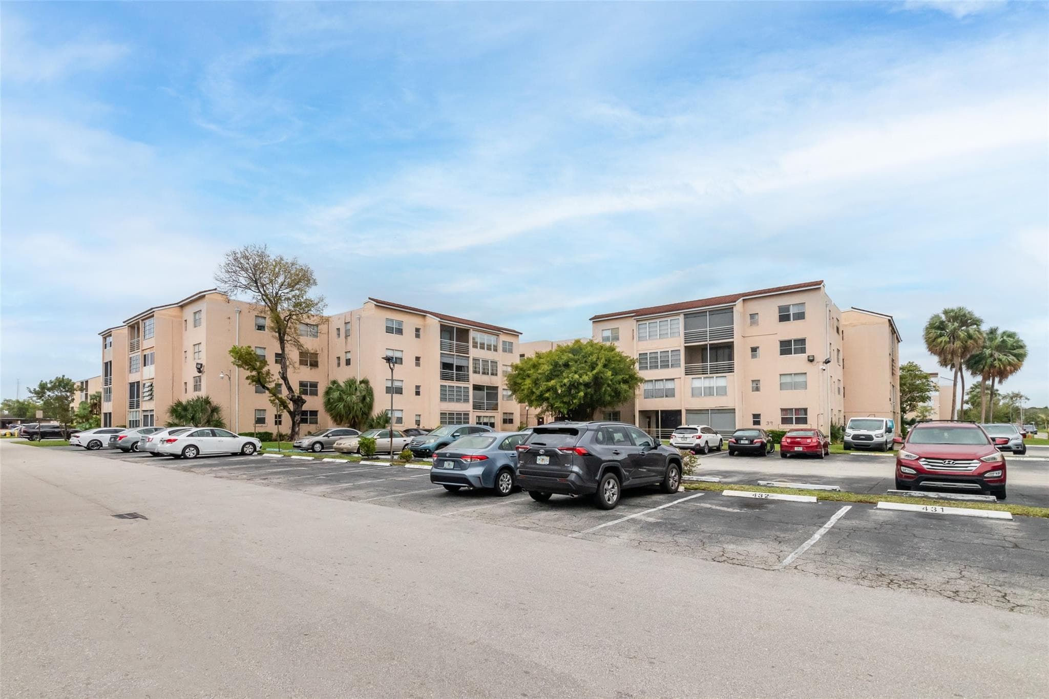 2840 Somerset Drive 403, Lauderdale Lakes, FL 33311 — photo 1 of 31
