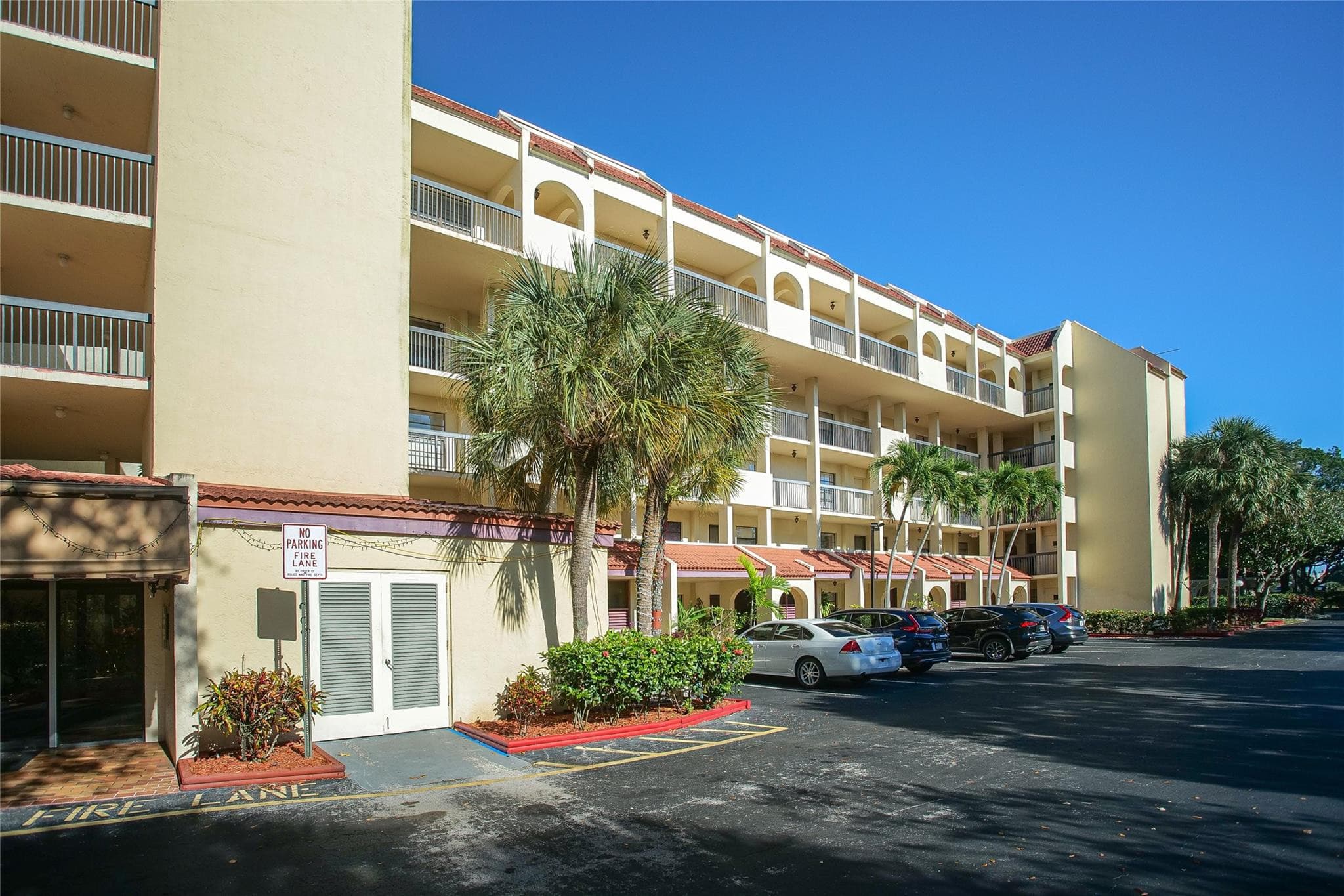 3650 Environ Boulevard 401, Lauderhill, FL 33319 — photo 42 of 59
