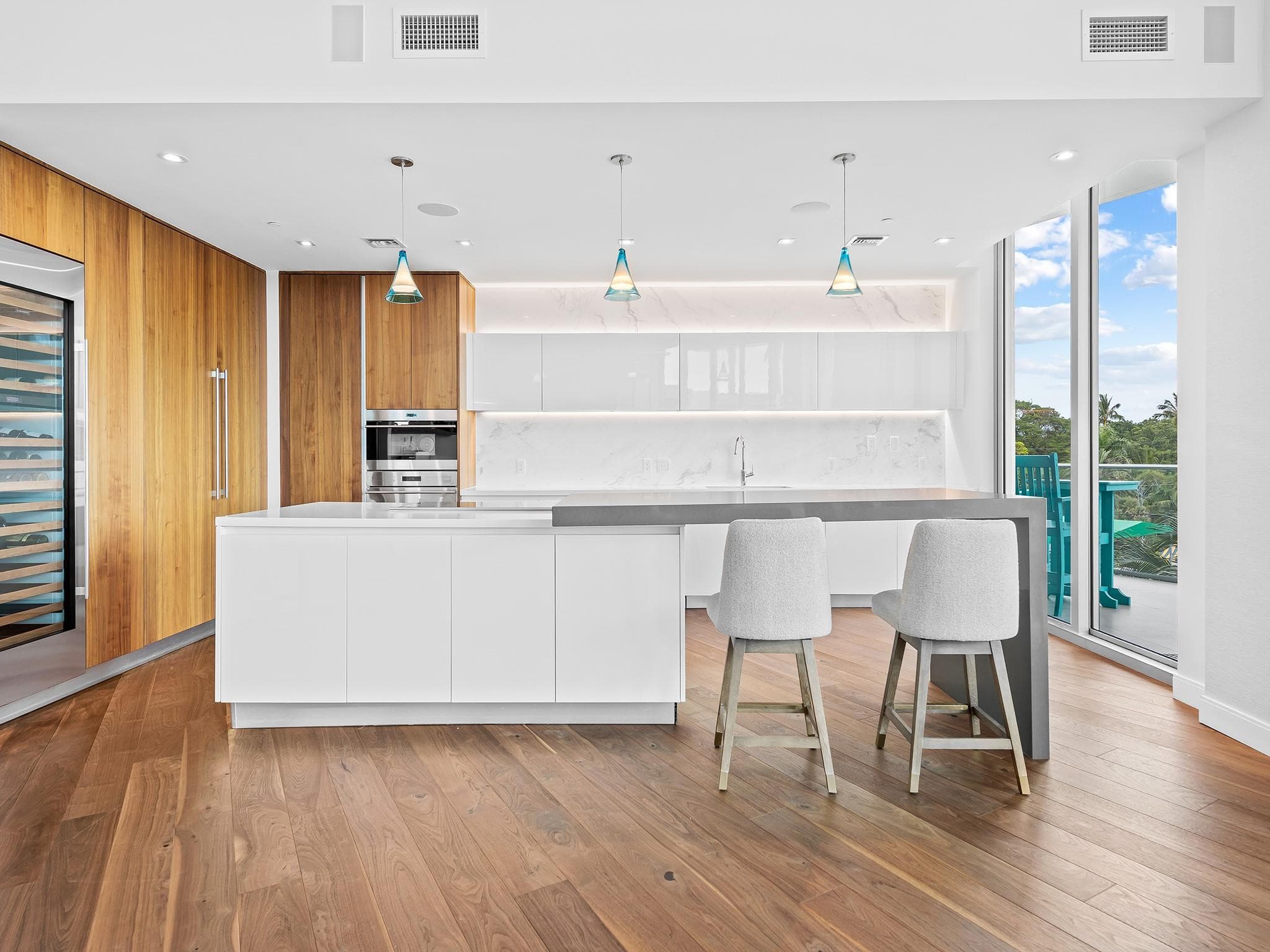 701 N Fort Lauderdale Beach Boulevard 302, Fort Lauderdale, FL 33304 — photo 10 of 40